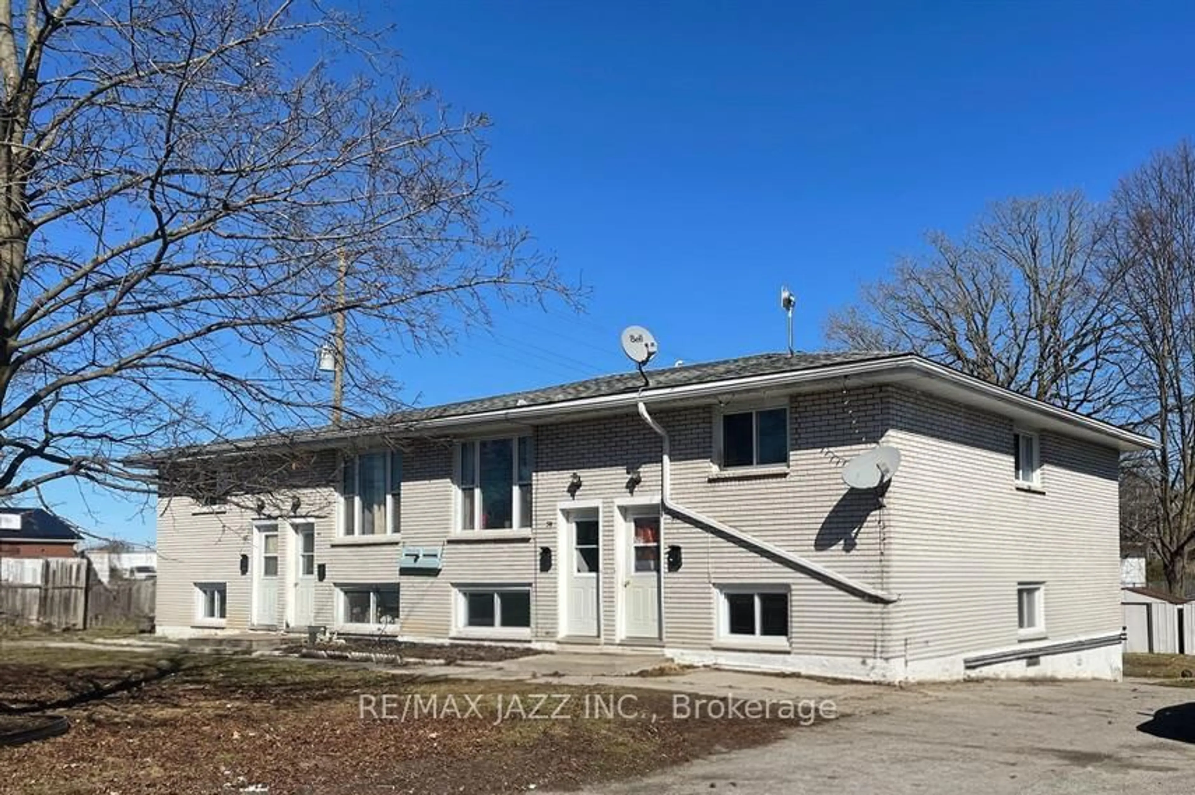 A pic from outside/outdoor area/front of a property/back of a property/a pic from drone, building for 37-43 Leonard Ave, Quinte West Ontario K8V 2R3