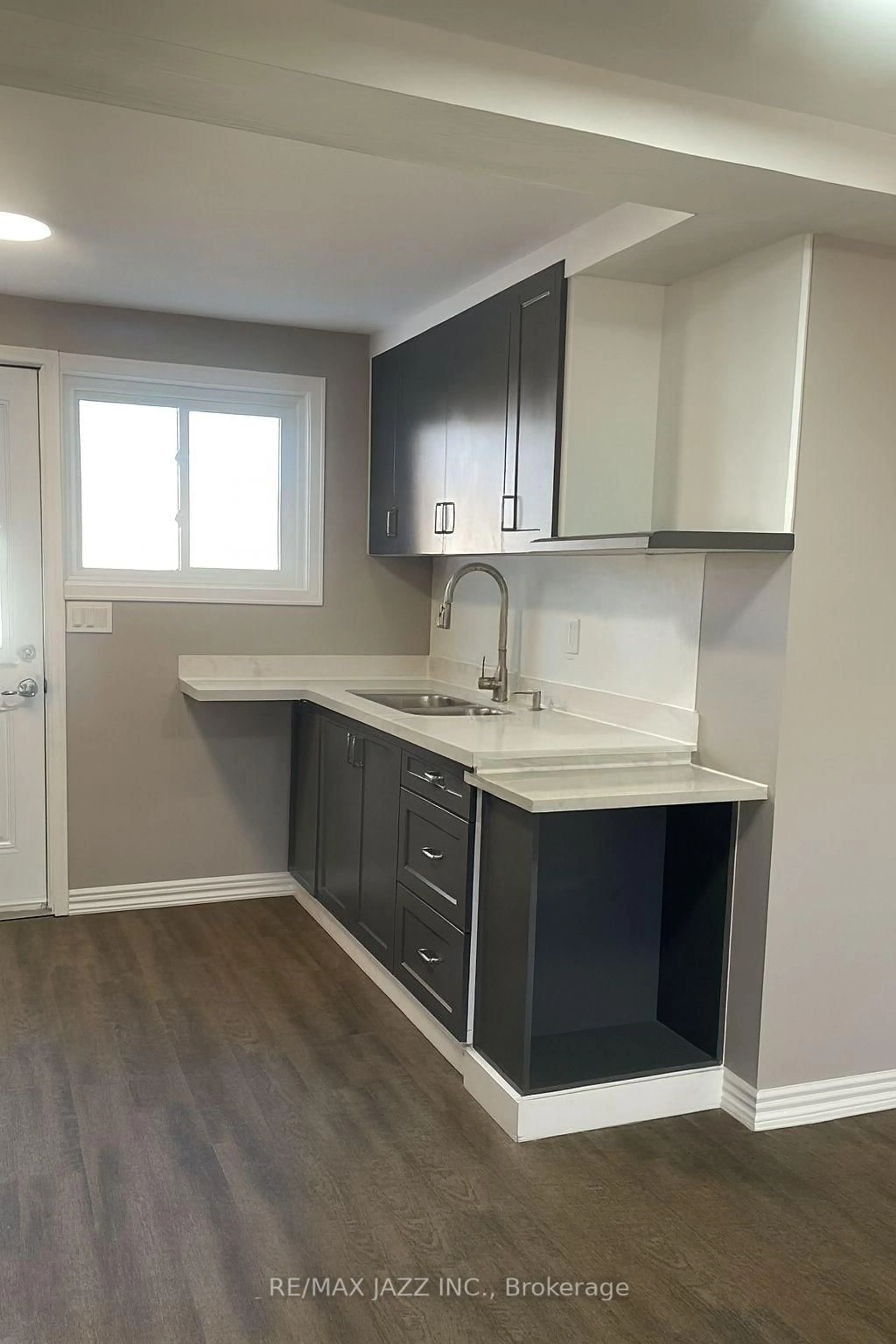 Standard kitchen, unknown for 37-43 Leonard Ave, Quinte West Ontario K8V 2R3