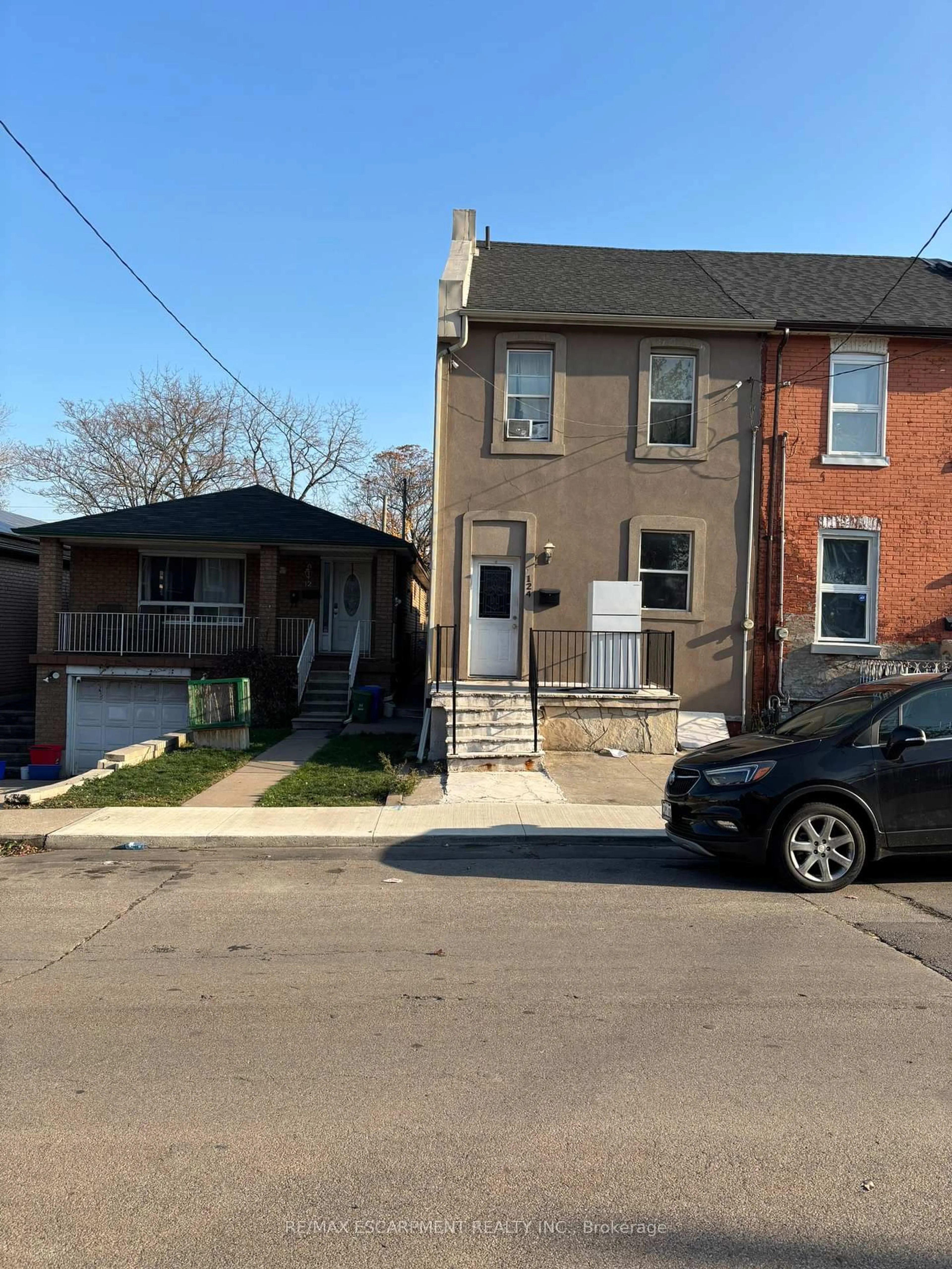 Unknown for 124 Cathcart St, Hamilton Ontario L8L 5A2