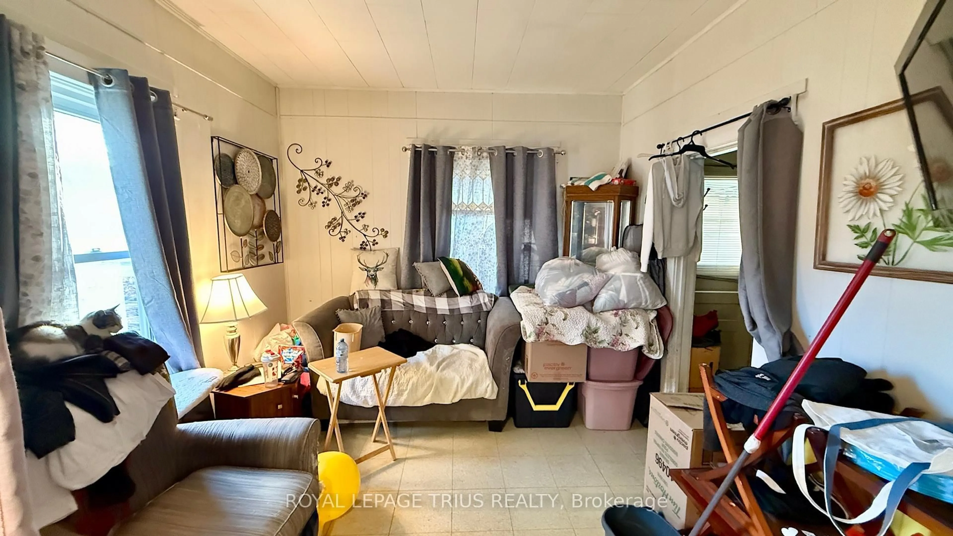 A pic of a room for 217 QUEEN St, Norfolk Ontario N3Y 3Y8