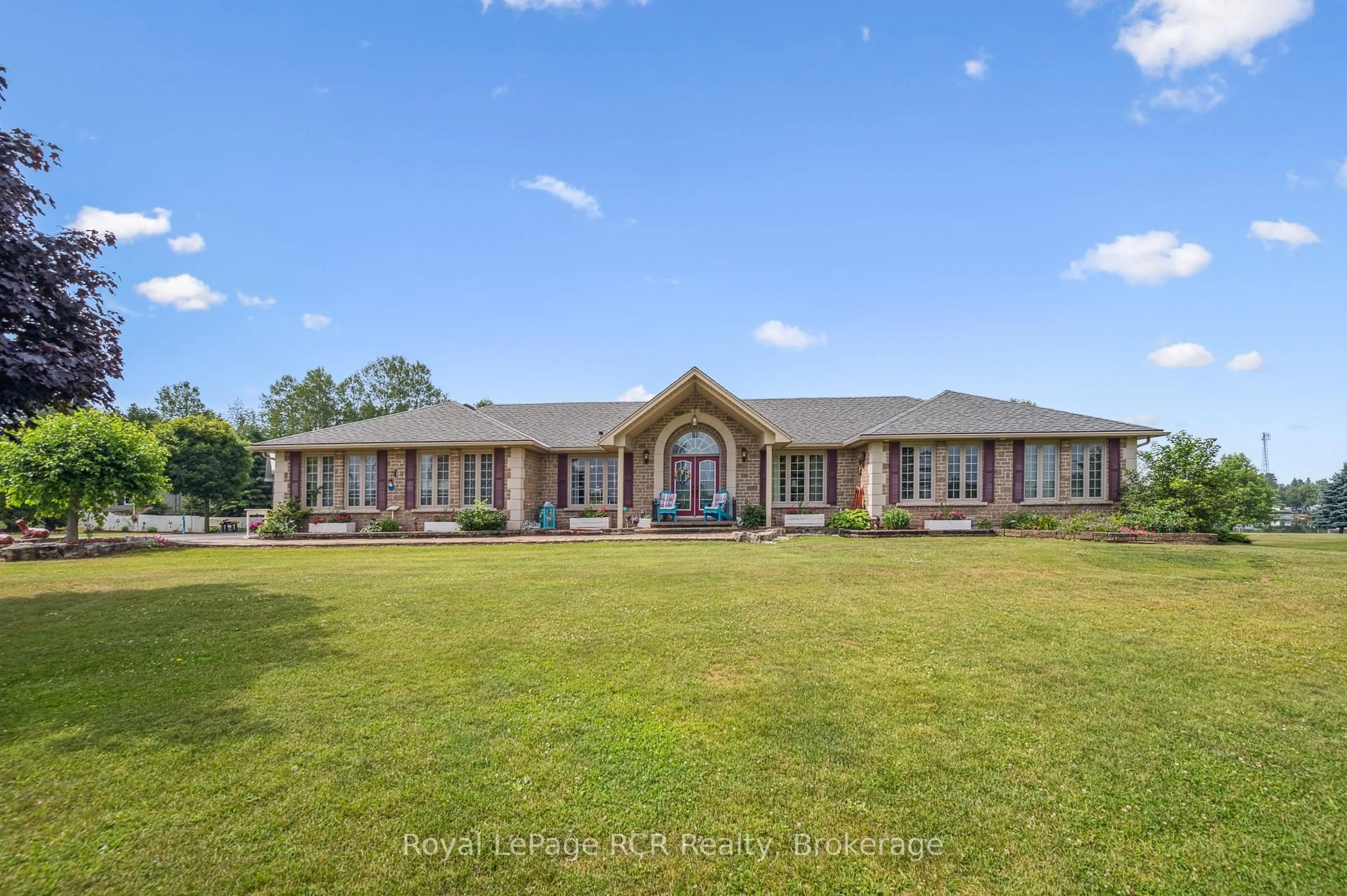 A pic from outside/outdoor area/front of a property/back of a property/a pic from drone, unknown for 2 Murray Way, Minto Ontario N0G 2L0
