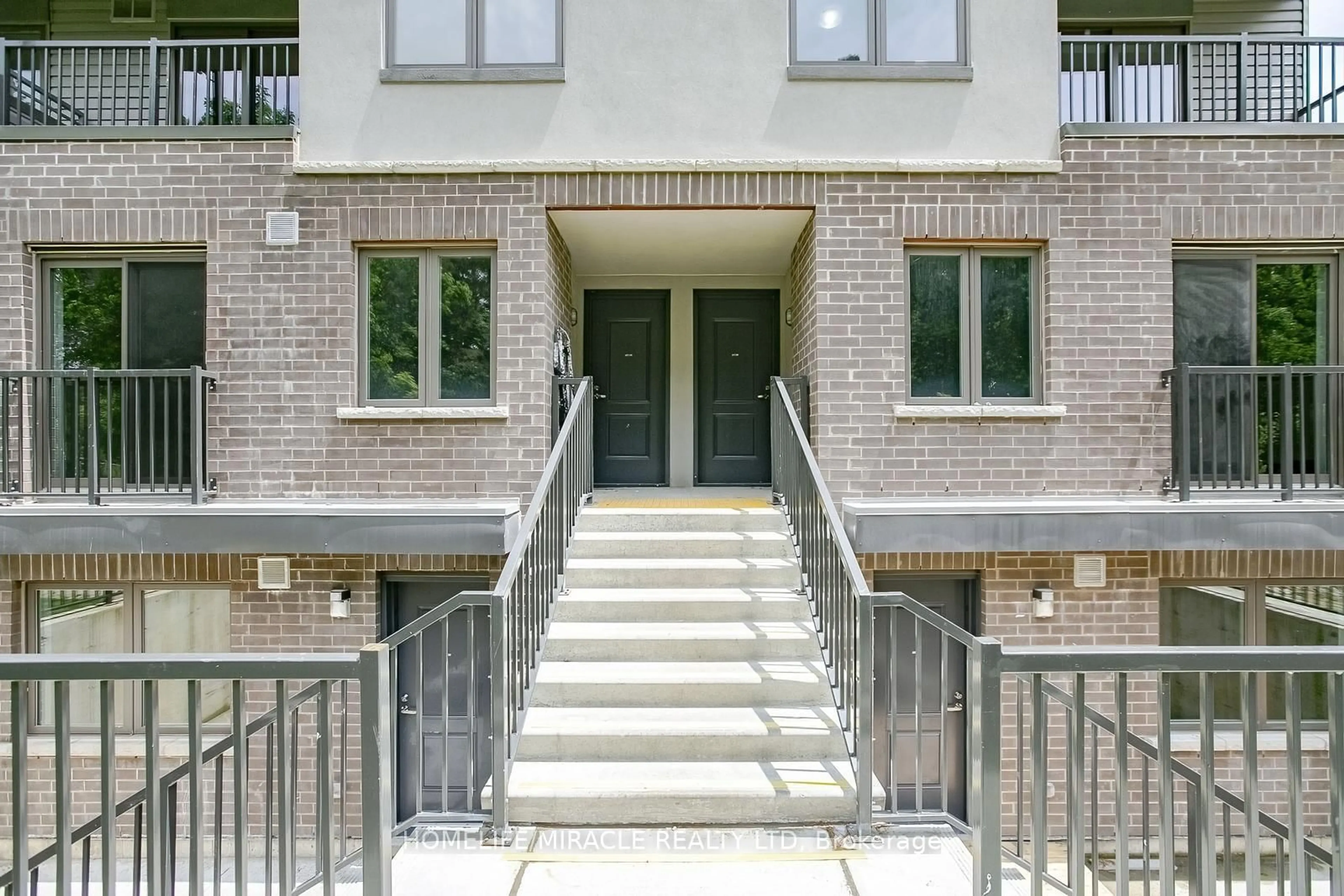 Unknown for 370 Fisher Mills Rd #63, Cambridge Ontario N3C 4N5