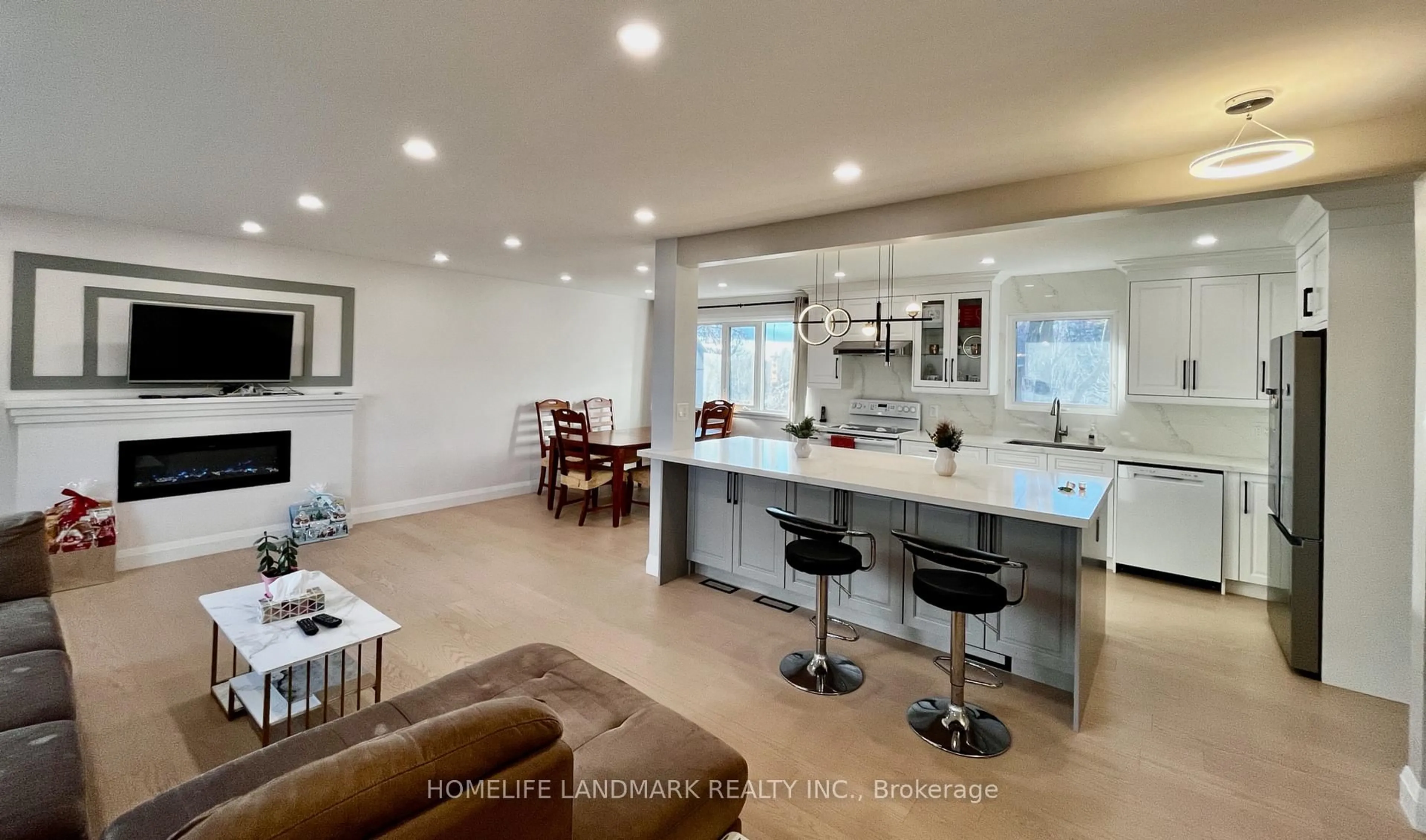 Open concept kitchen, ceramic/tile floor for 288 Cedar Cres, Cambridge Ontario N1S 1X1