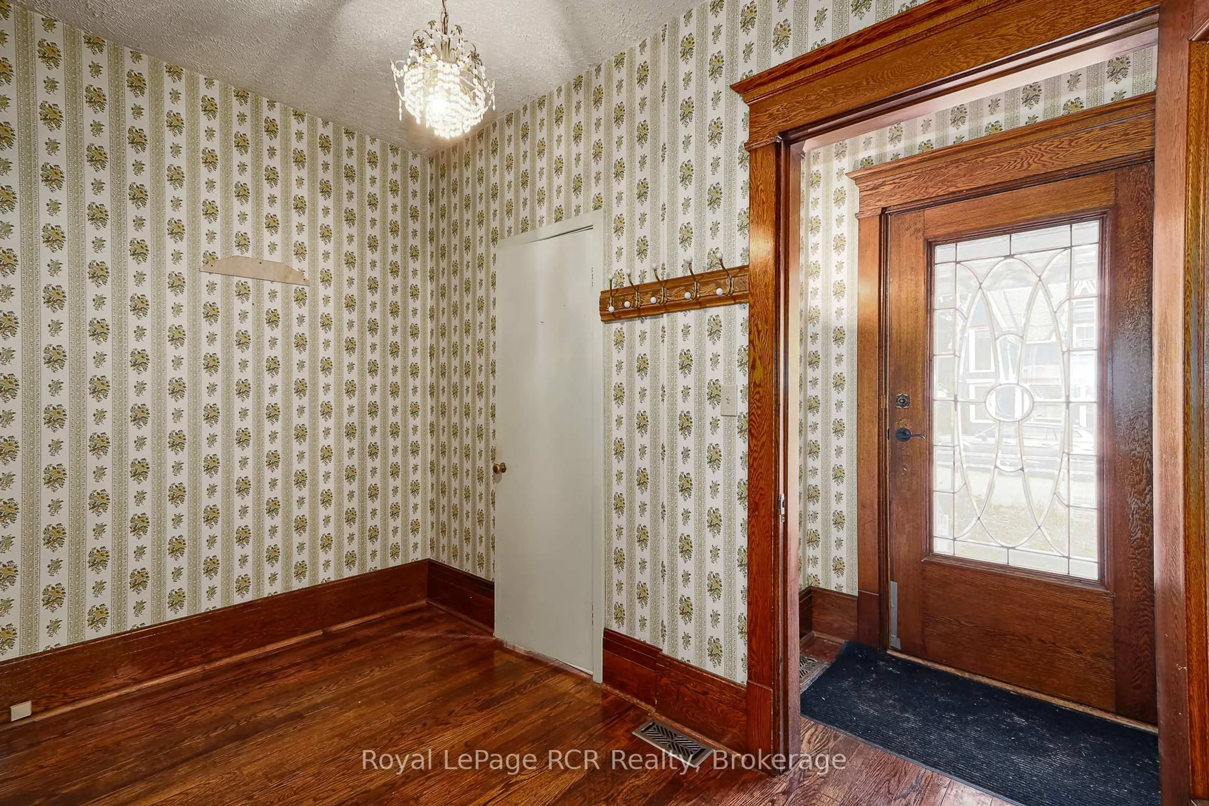 Unknown for 143 Trowbridge St, Meaford Ontario N4L 1G3