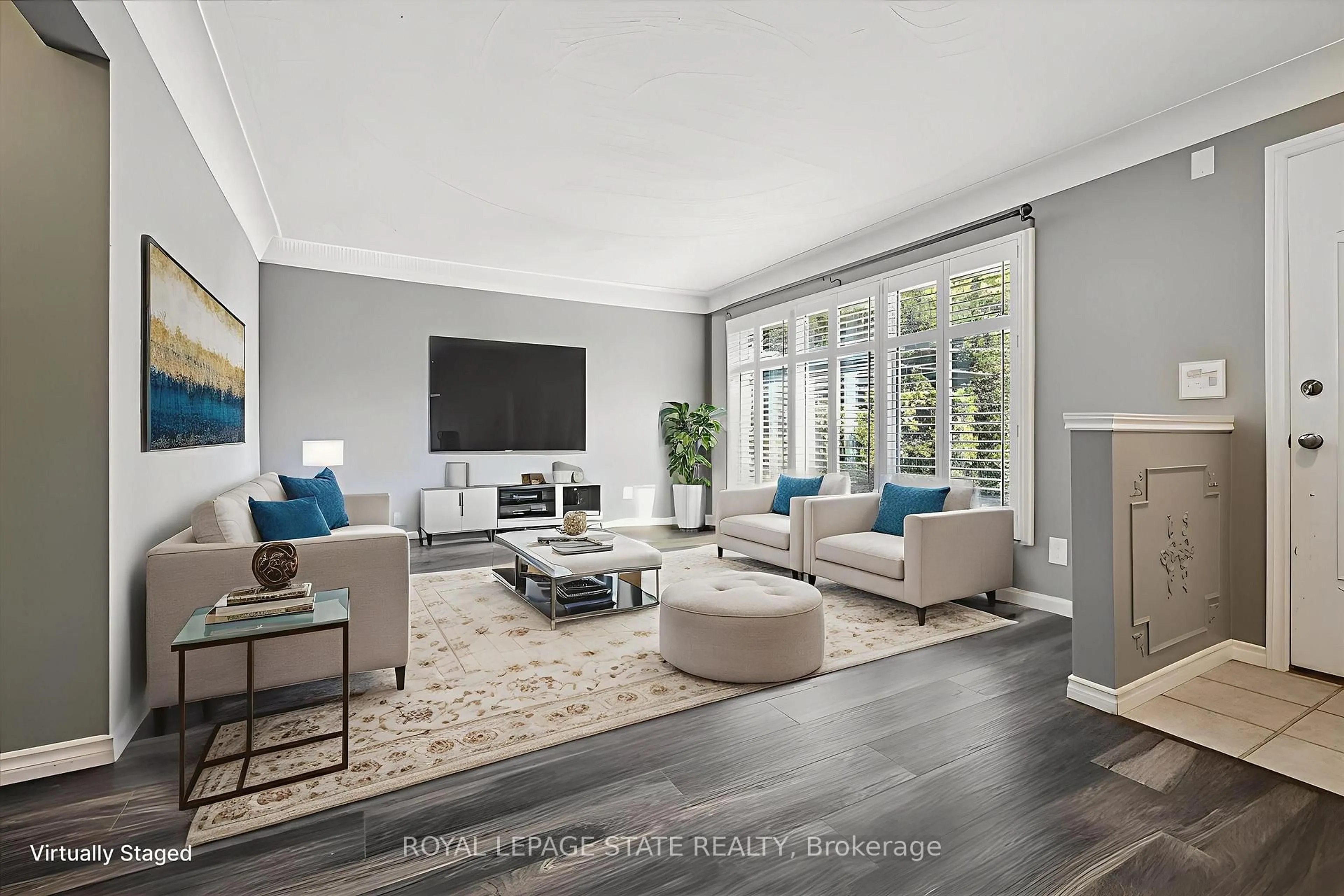 Living room with furniture, unknown for 15 Purdy Cres, Hamilton Ontario L9A 3B4