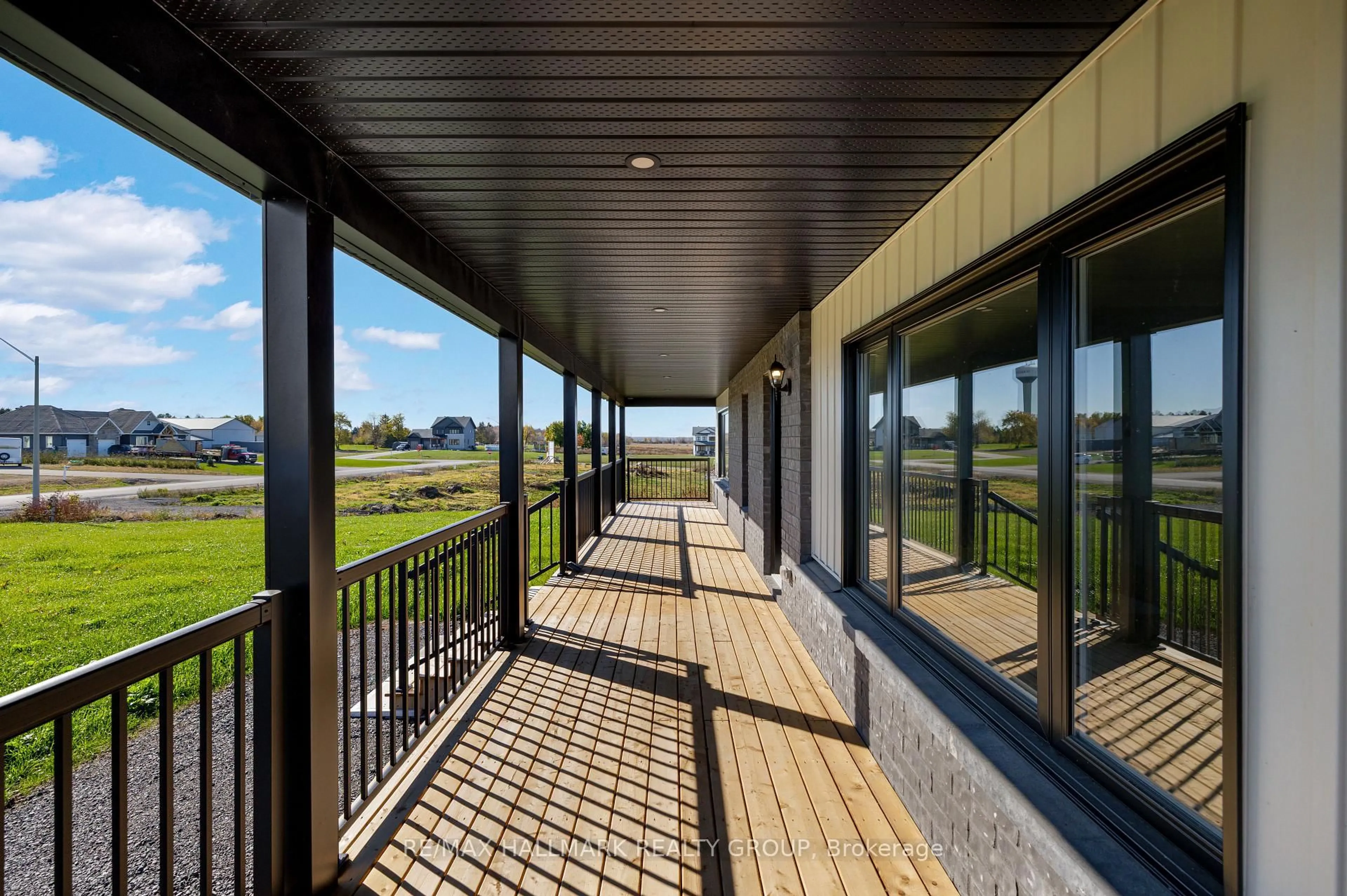 Patio, water/lake/river/ocean view for 208 Trudeau Cres, Russell Ontario K4R 1E5