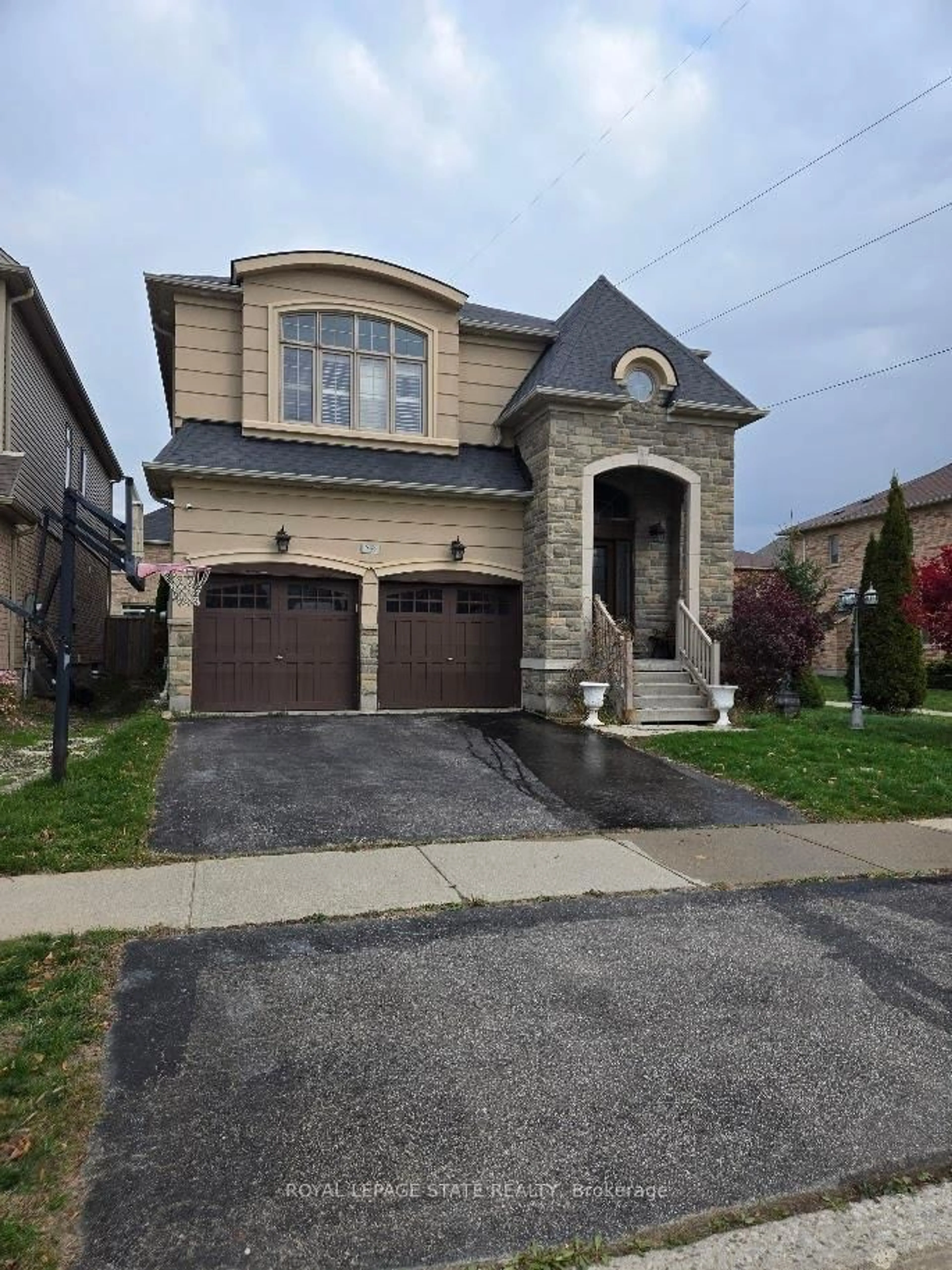 Home with brick exterior material, street for 548 Wasaga Cres, Waterloo Ontario N2V 2Y7