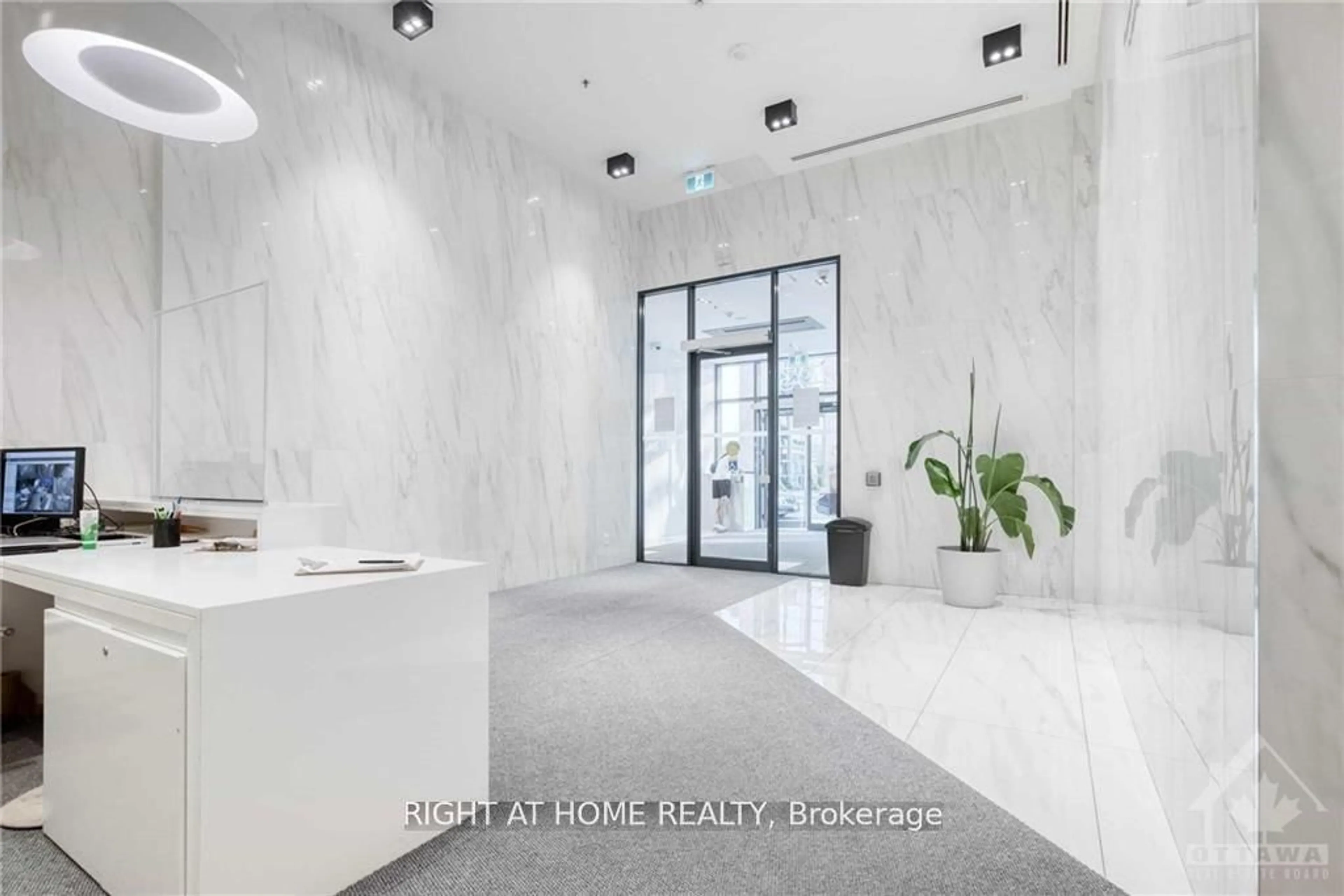 Unknown for 203 Catherine St St #708, Ottawa Ontario K2P 1J5