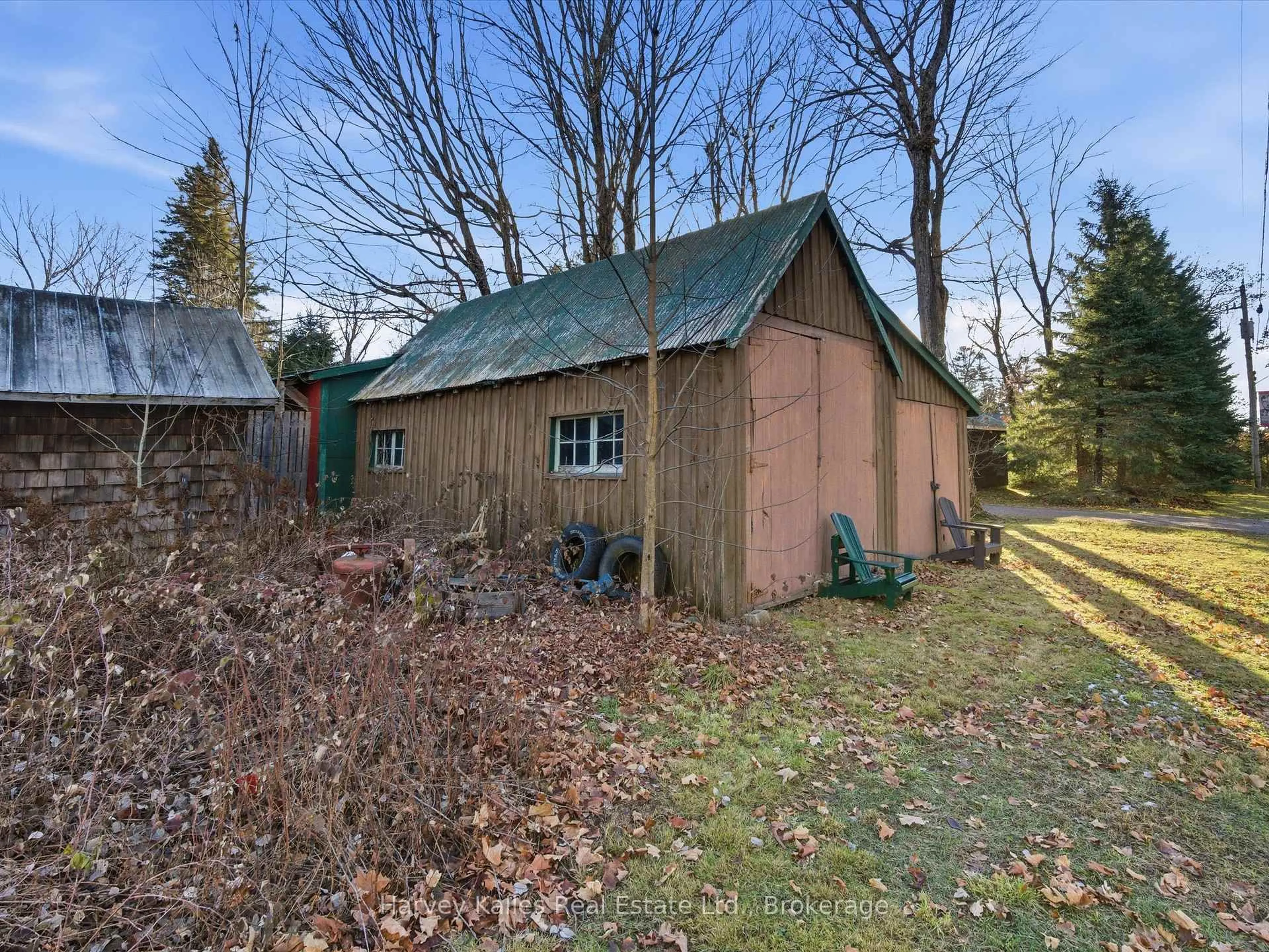 Shed for 11 Victoria St, Seguin Ontario P0C 1J0