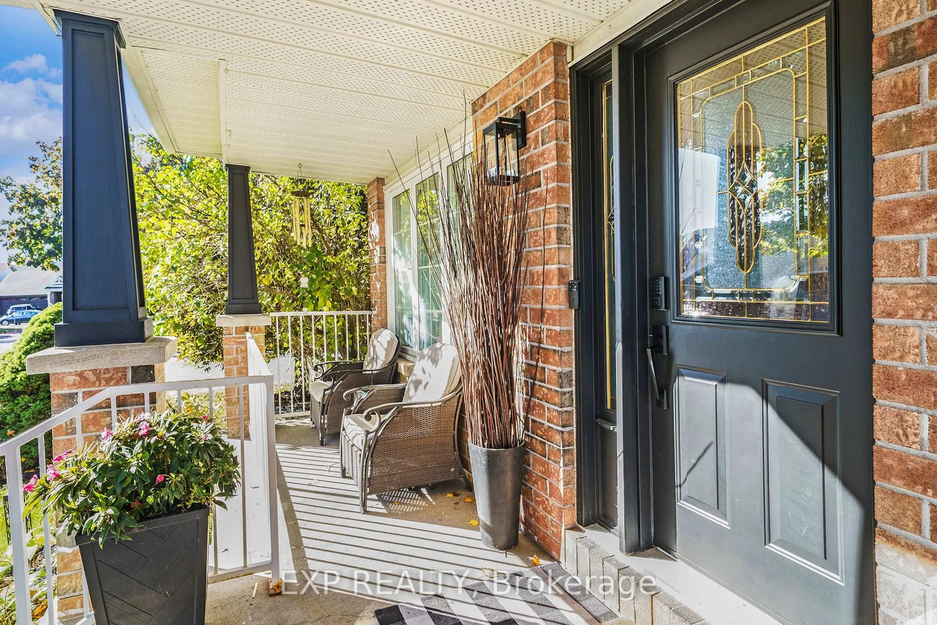 Patio, street for 17 Windchime Cres, Ottawa Ontario K2G 6J3