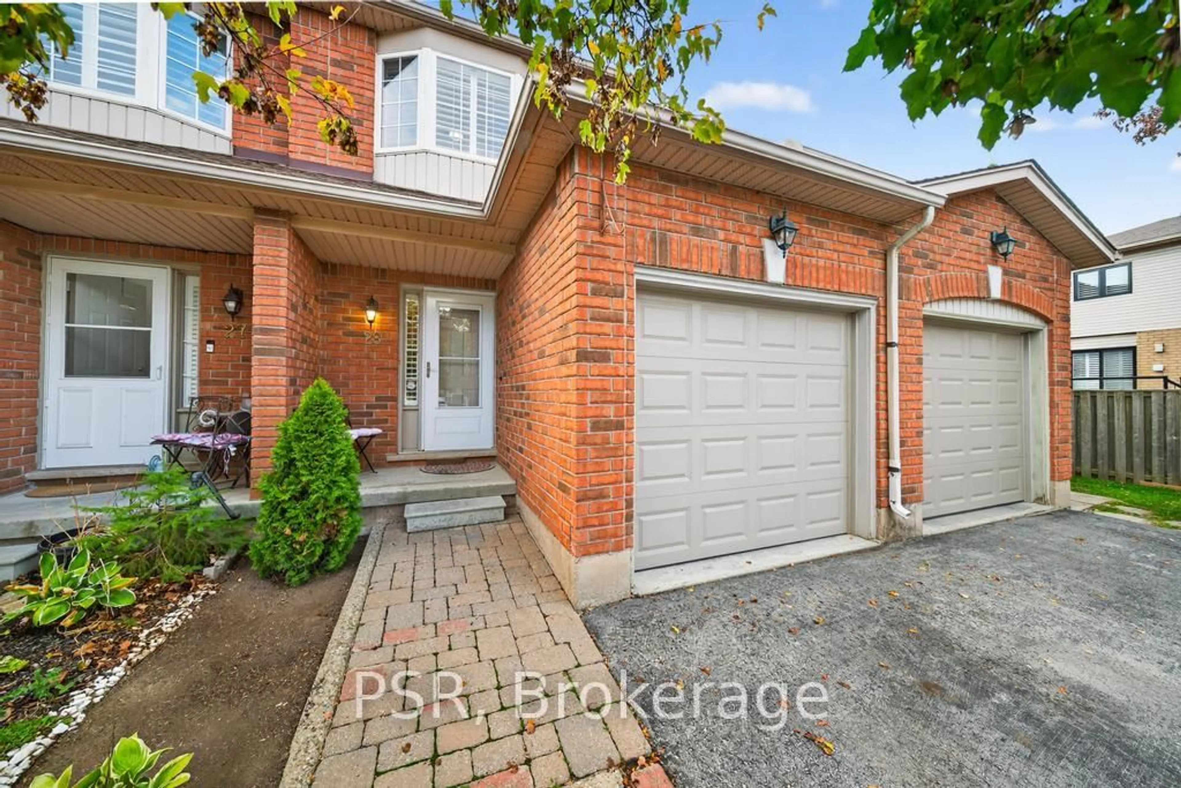 Home with brick exterior material, street for 171 Highbury Dr #28, Hamilton Ontario L8J 3T6