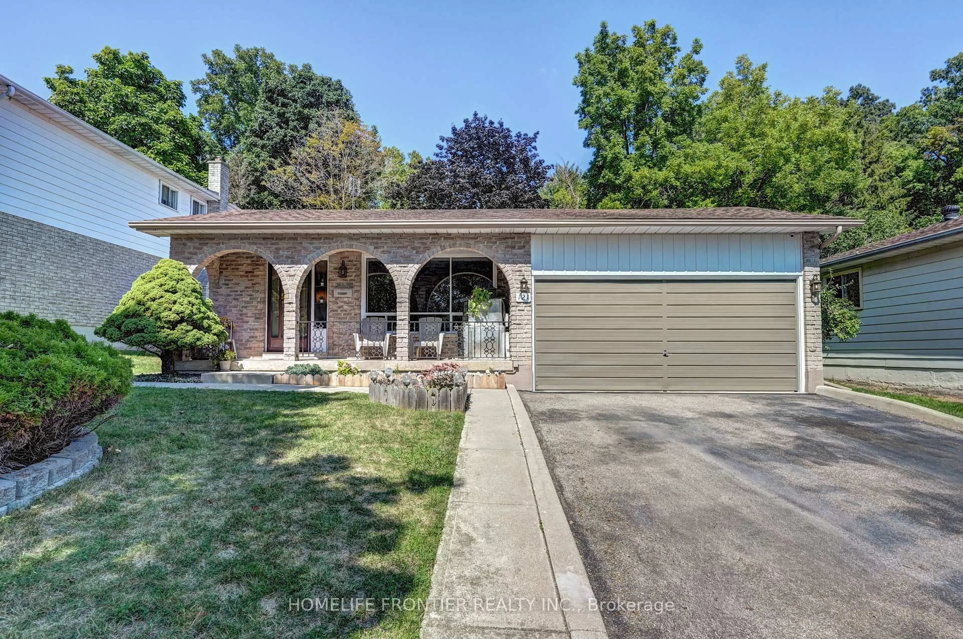 Unknown for 121 Forest Rd, Brantford Ontario N3S 7L5