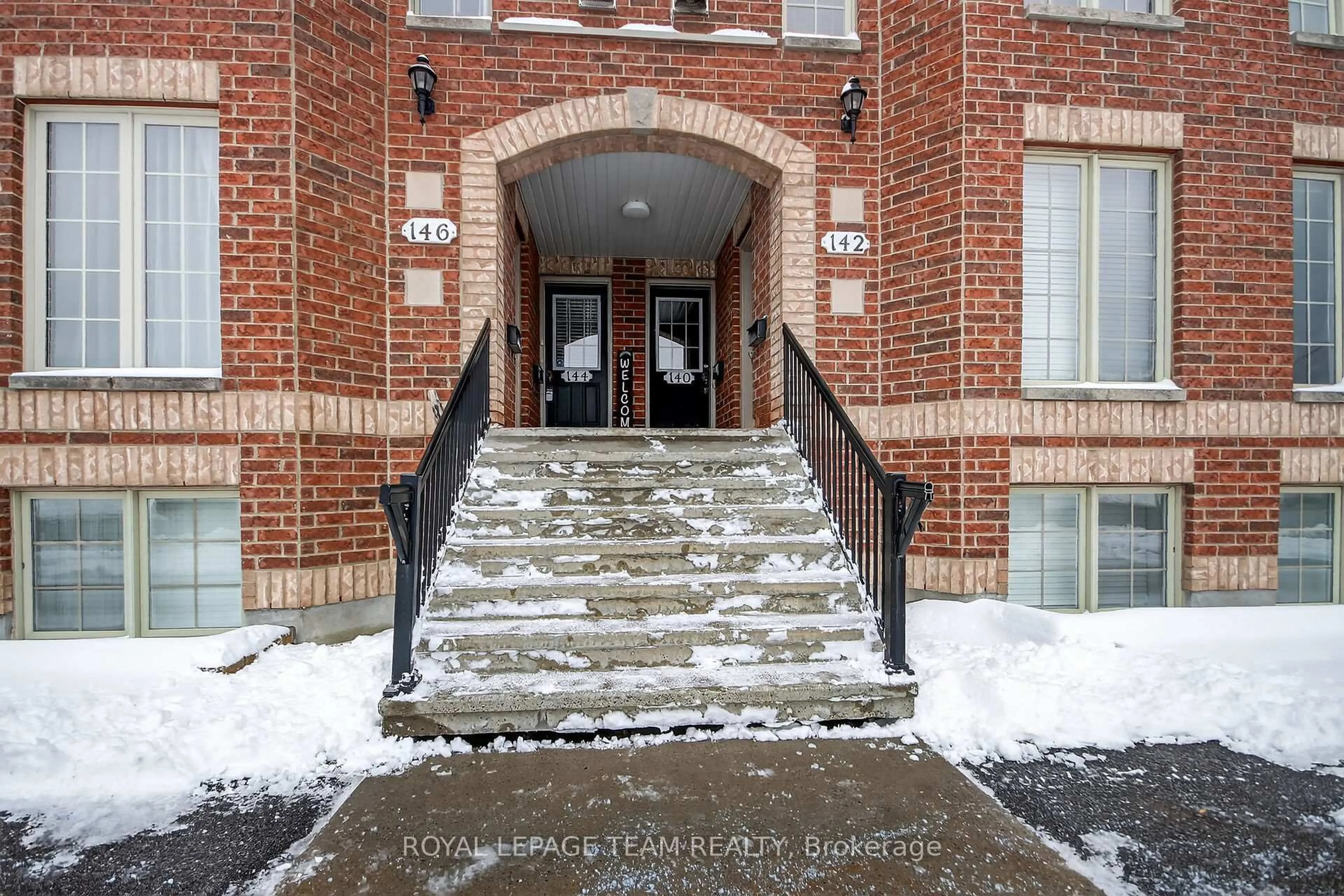 Indoor foyer for 144 Berrigan Dr, Ottawa Ontario K2J 0J4