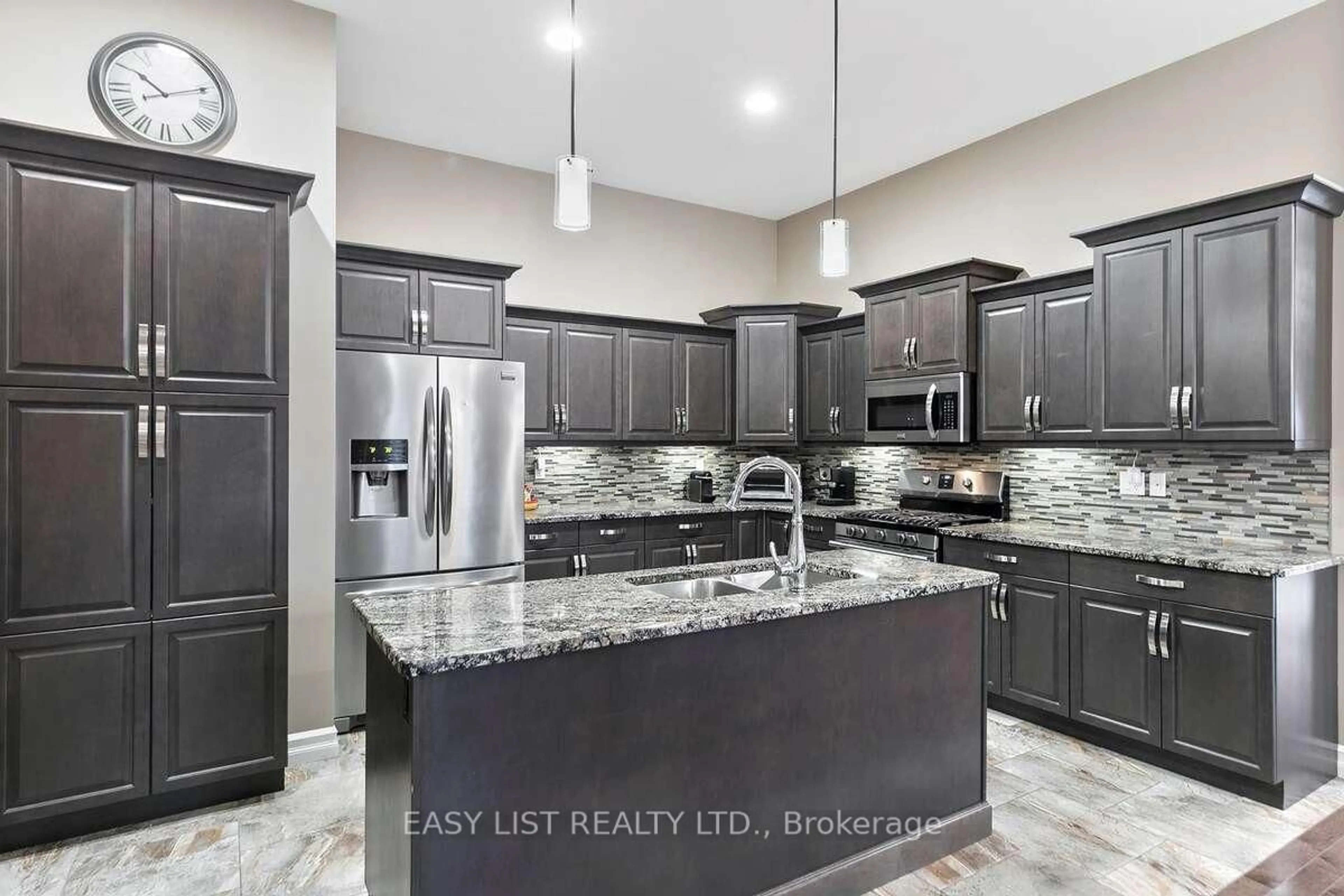 Open concept kitchen, ceramic/tile floor for 1160 Alliance St, LaSalle Ontario N9H 0C3