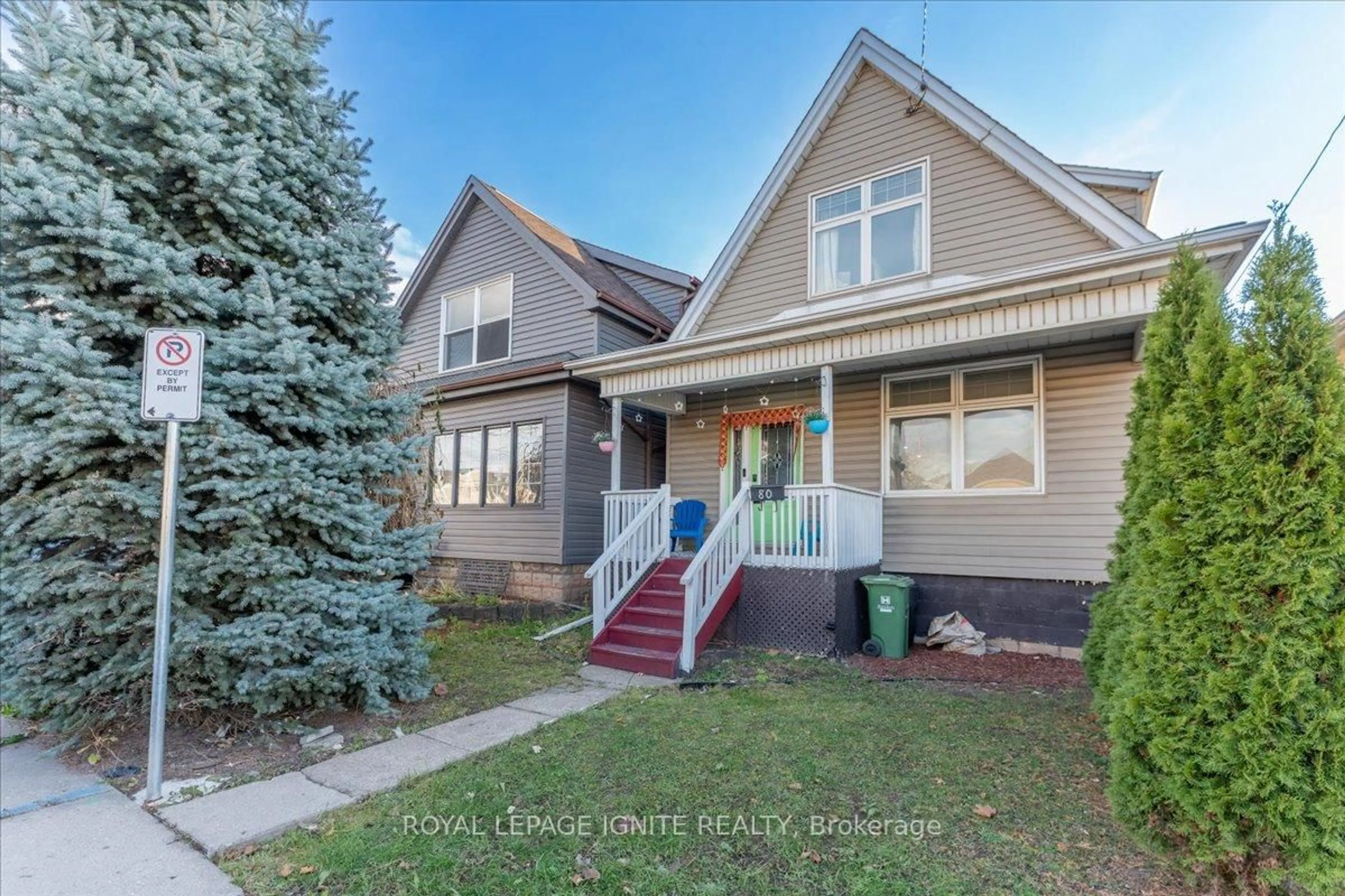 Home with brick exterior material, street for 80 Albany Ave, Hamilton Ontario L8H 2H5