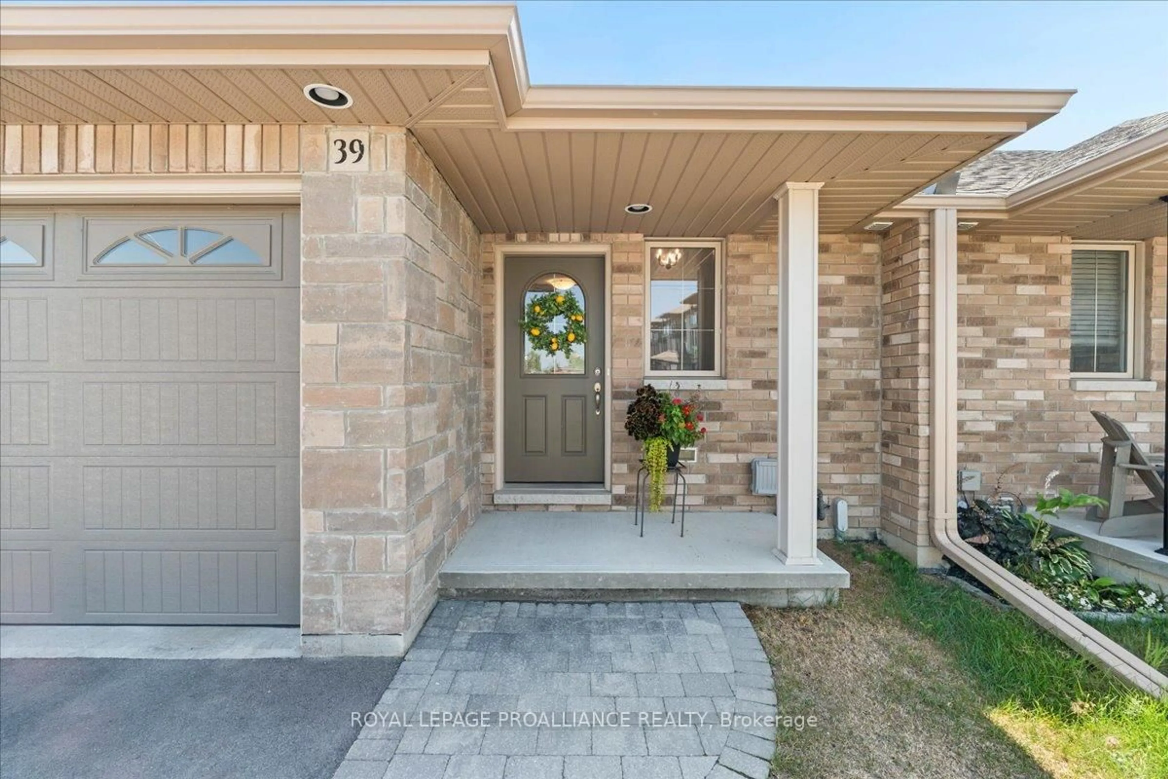 Home with brick exterior material, street for 39 Hillside Meadow Dr, Quinte West Ontario K8V 0J5