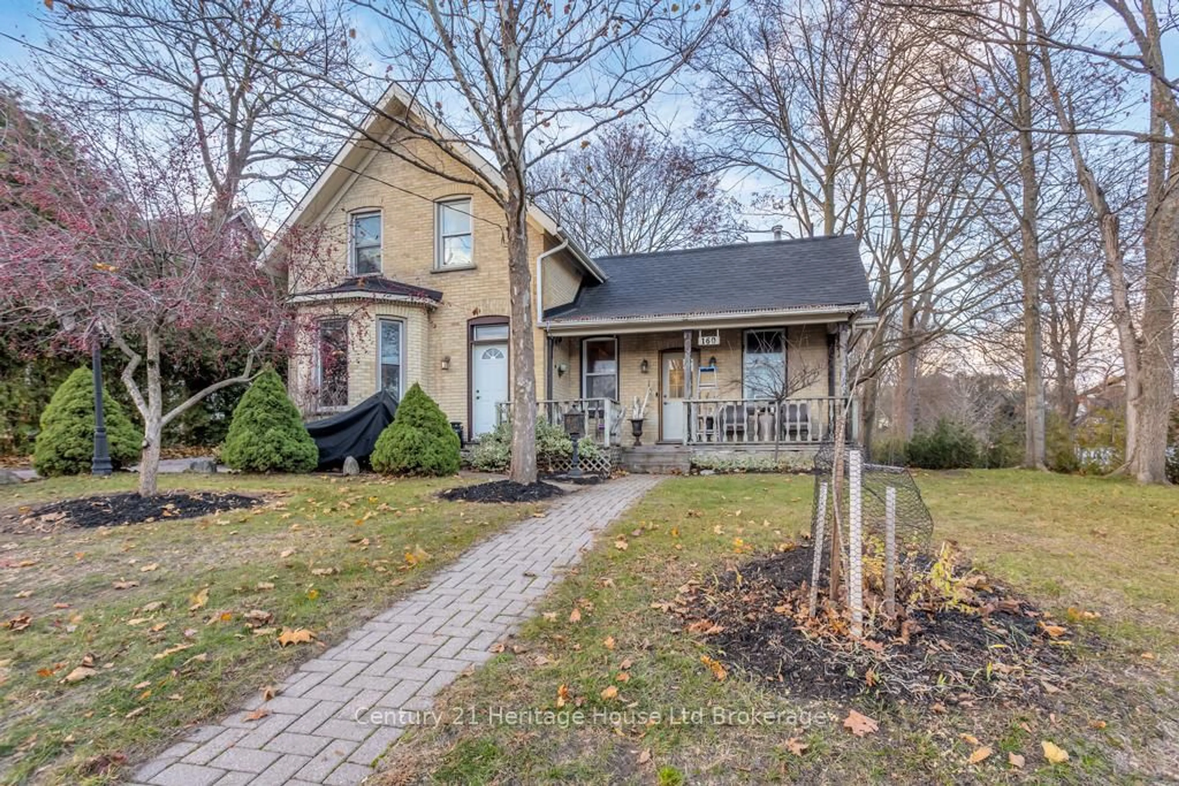 Home with brick exterior material, street for 160 Victoria St, Ingersoll Ontario N5C 2N1