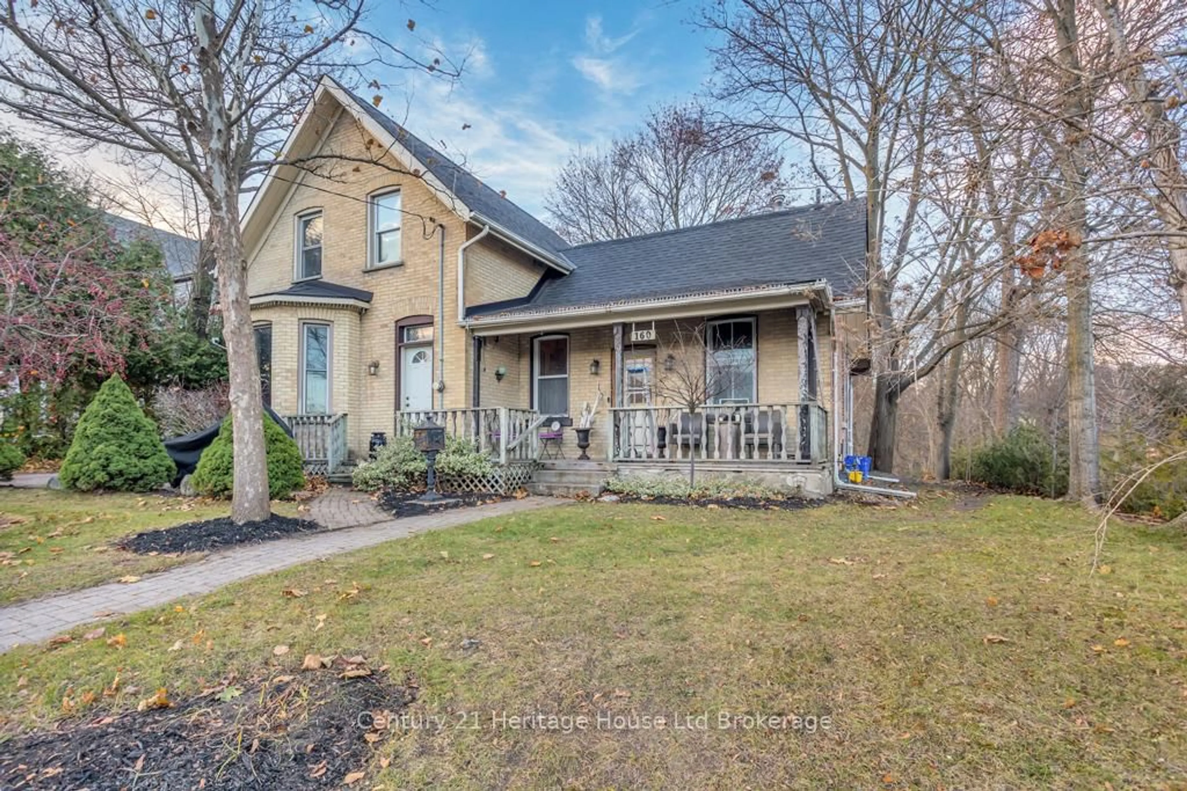 Home with brick exterior material, street for 160 Victoria St, Ingersoll Ontario N5C 2N1