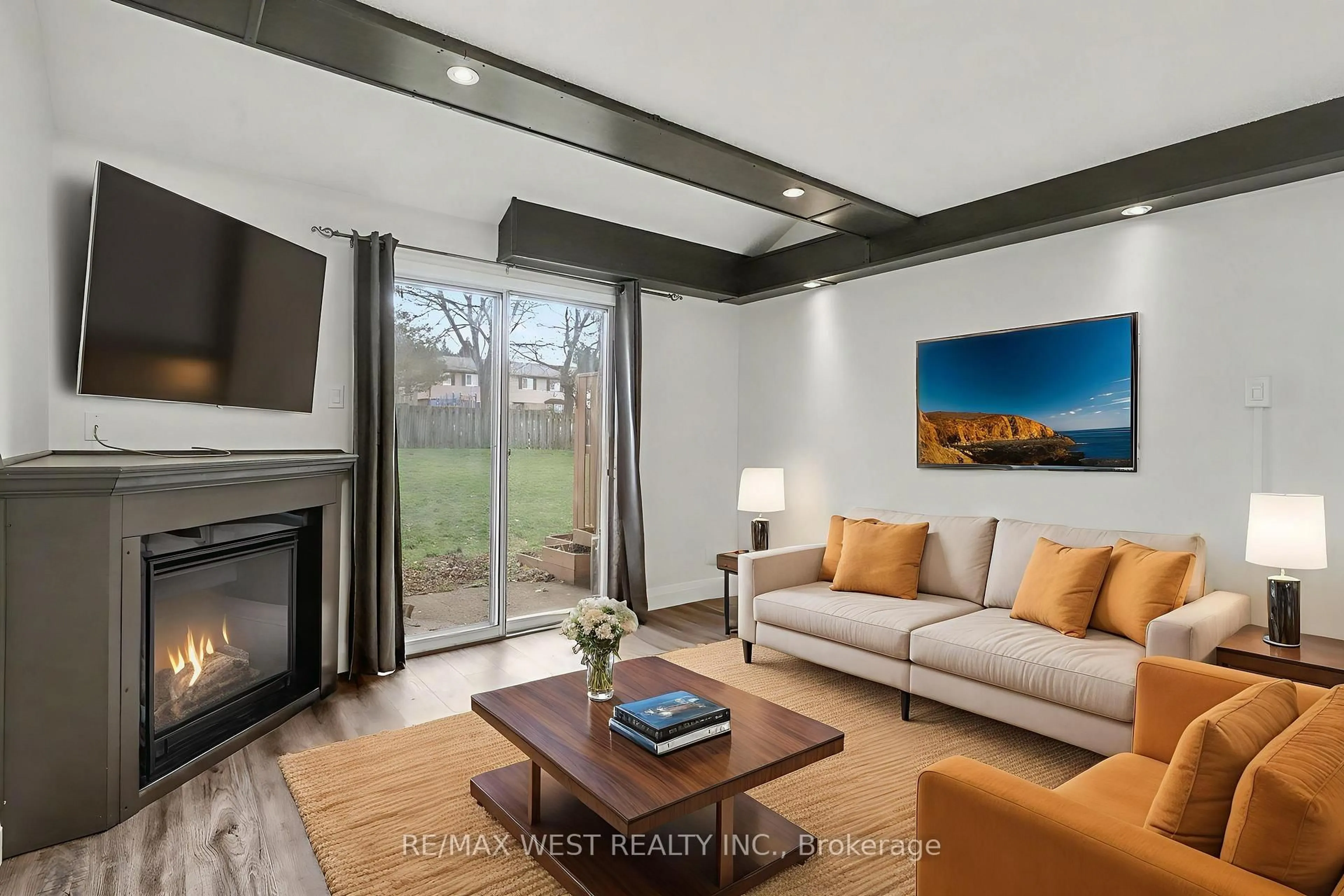 Living room with furniture, unknown for 67 Valleyview Rd #37, Kitchener Ontario N2E 3J1