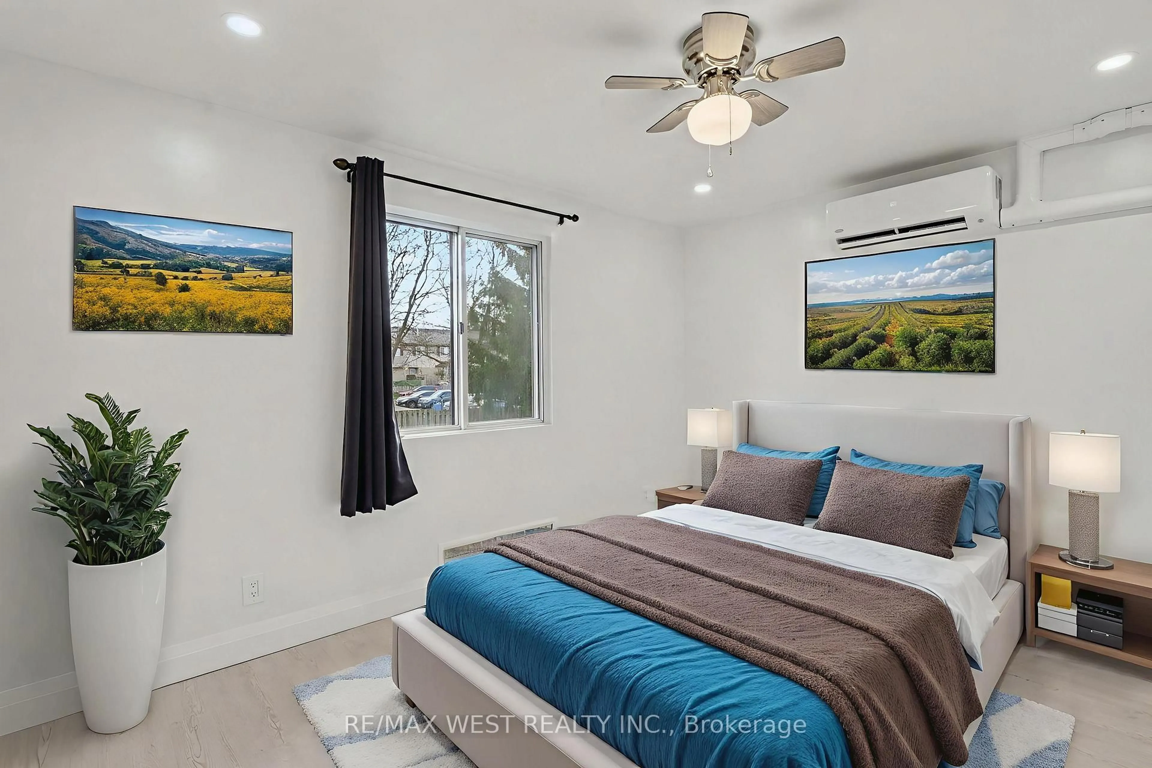 Bedroom with bed, unknown for 67 Valleyview Rd #37, Kitchener Ontario N2E 3J1