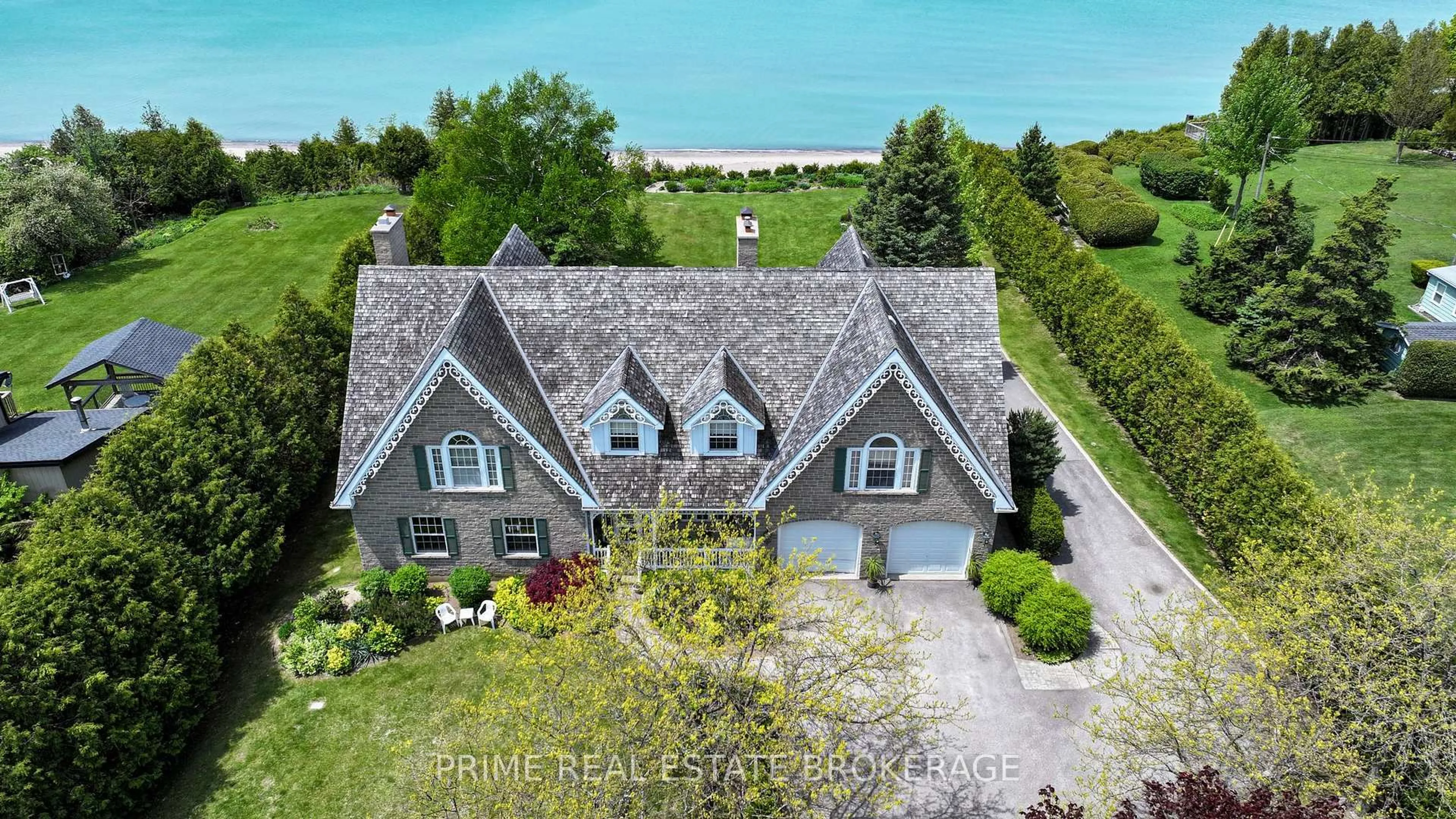 A pic from outside/outdoor area/front of a property/back of a property/a pic from drone, unknown for 72797 Ravine Dr, Bluewater Ontario N0M 2T0