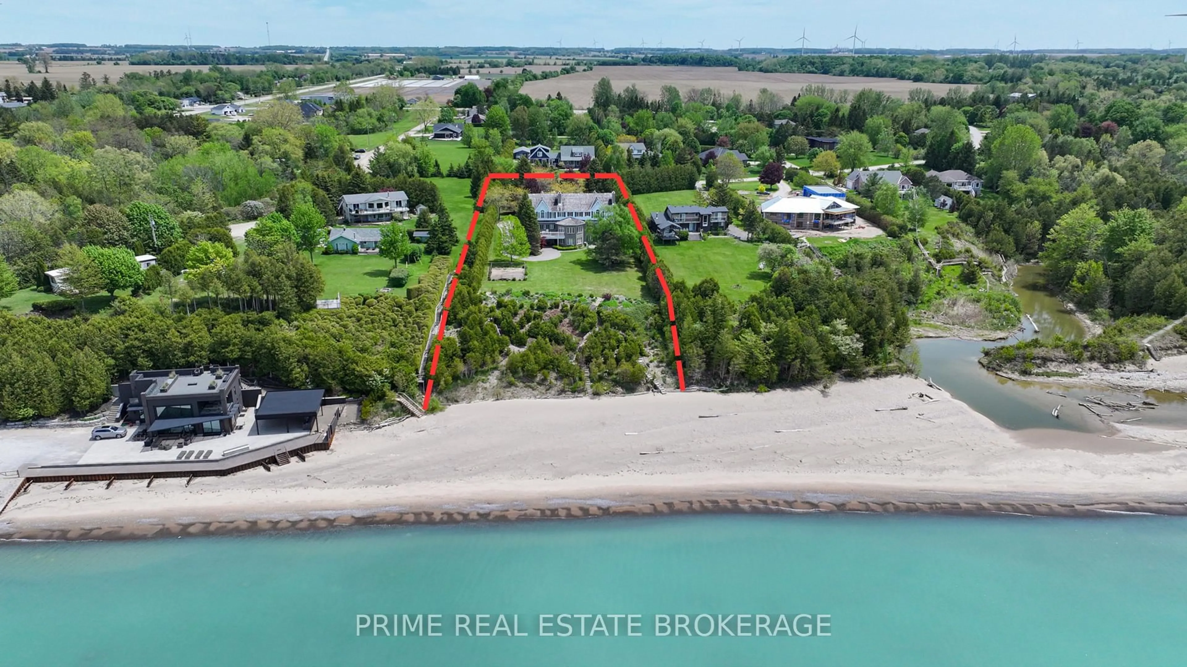 A pic from outside/outdoor area/front of a property/back of a property/a pic from drone, water/lake/river/ocean view for 72797 Ravine Dr, Bluewater Ontario N0M 2T0