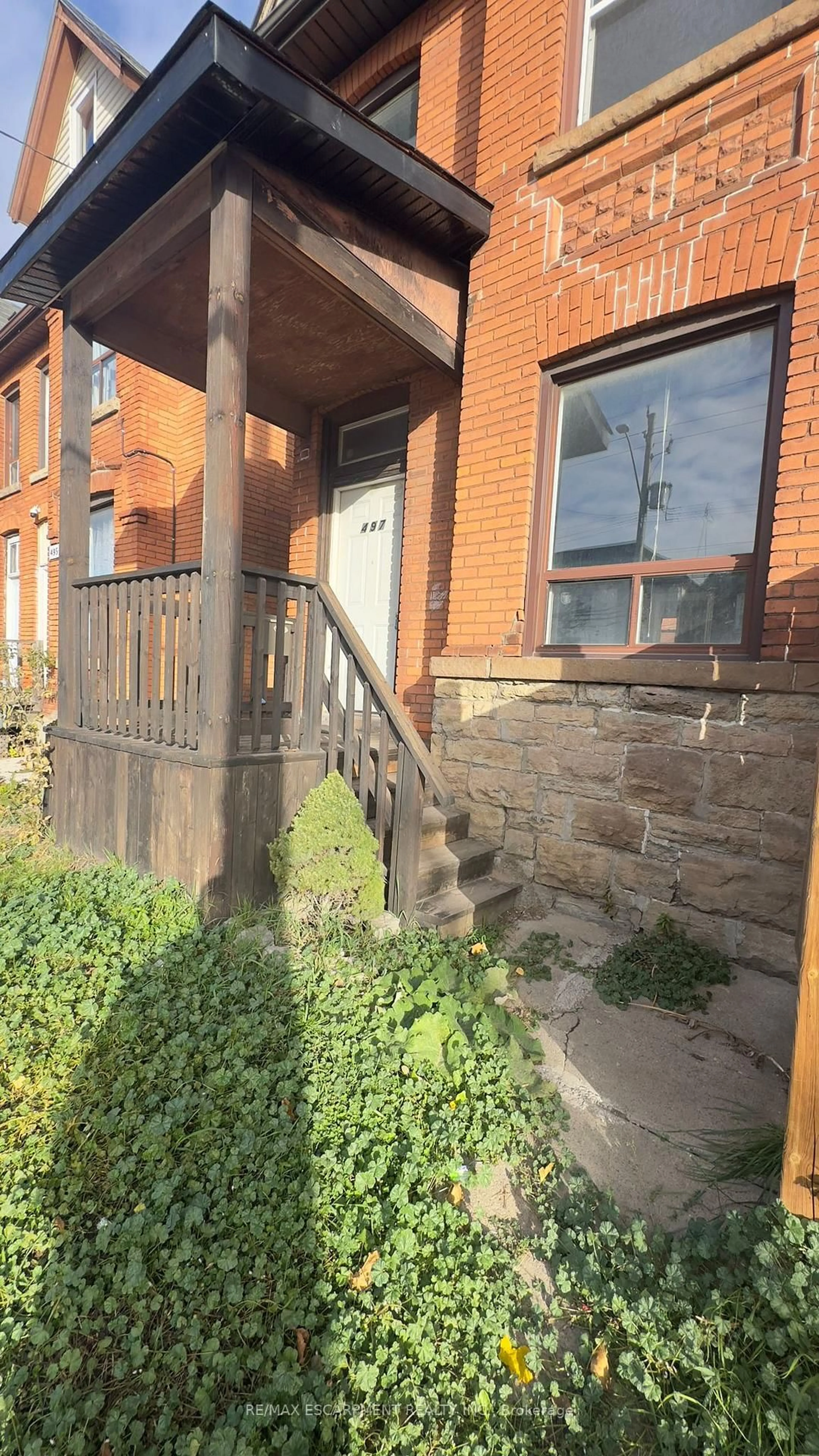 Unknown for 497 Cannon St, Hamilton Ontario L8L 2E5