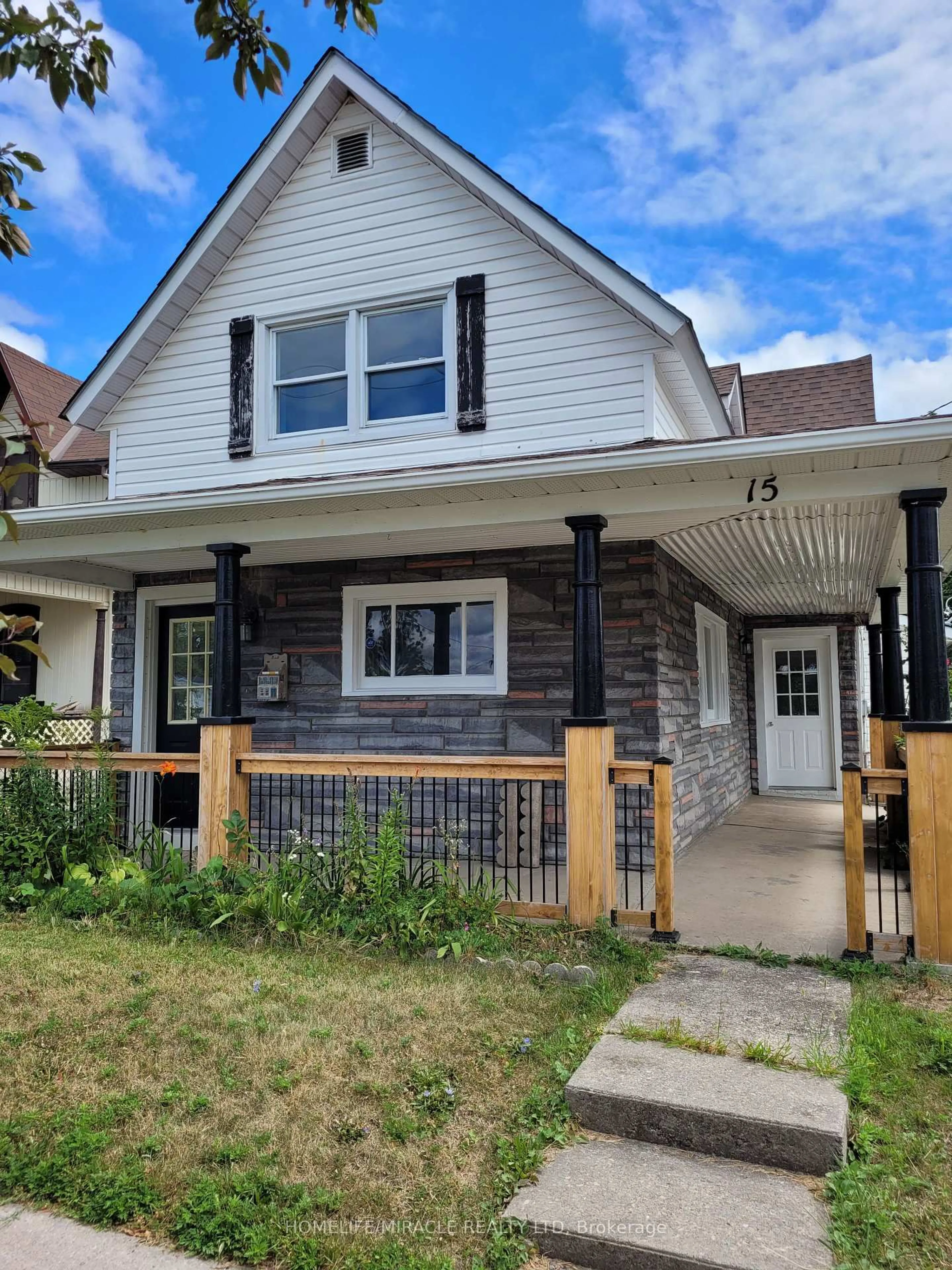 Home with vinyl exterior material, street for 15 Francis St, Quinte West Ontario K8V 1S4