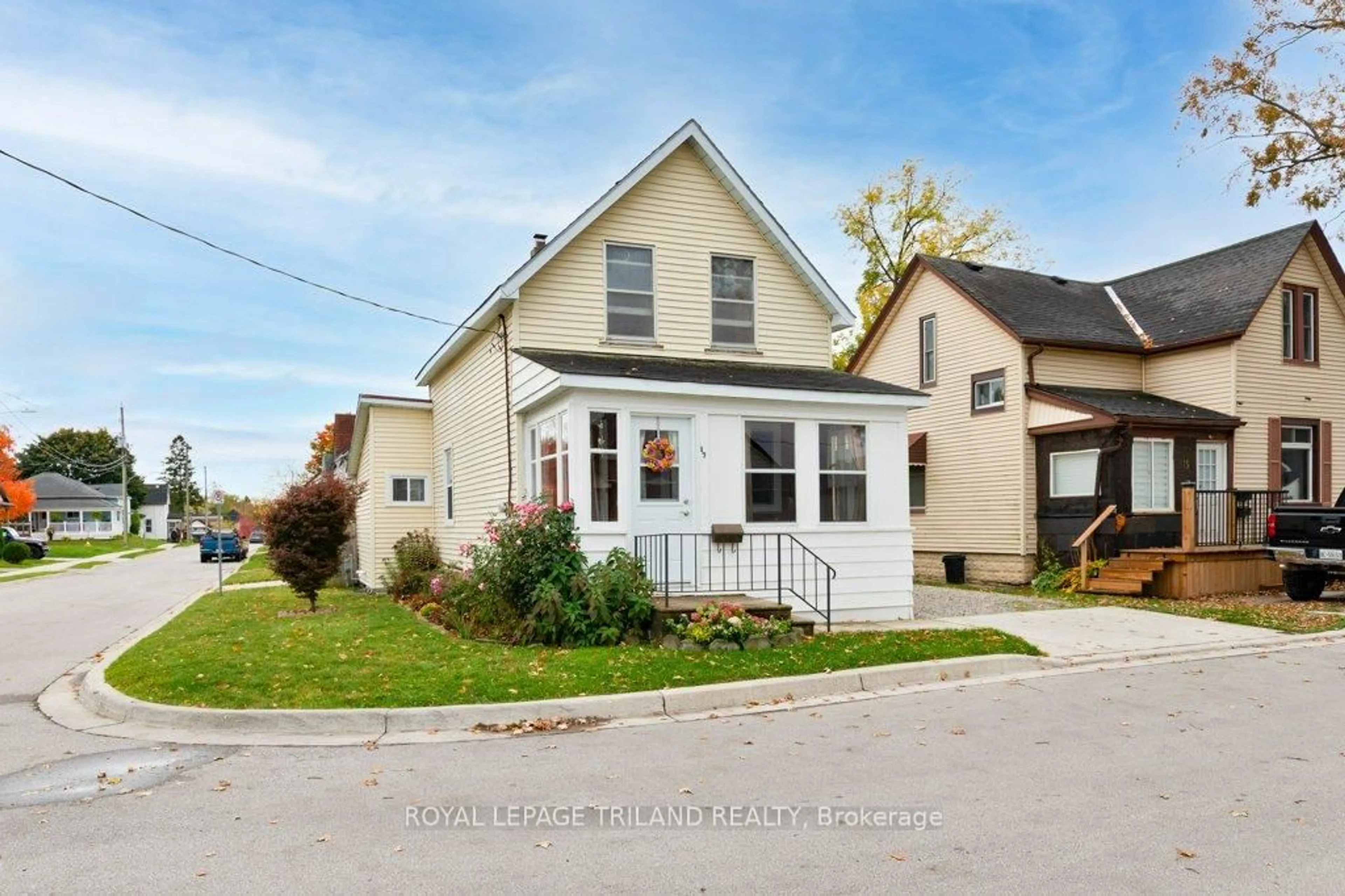 Unknown for 17 Jonas St, St. Thomas Ontario N5R 2X7