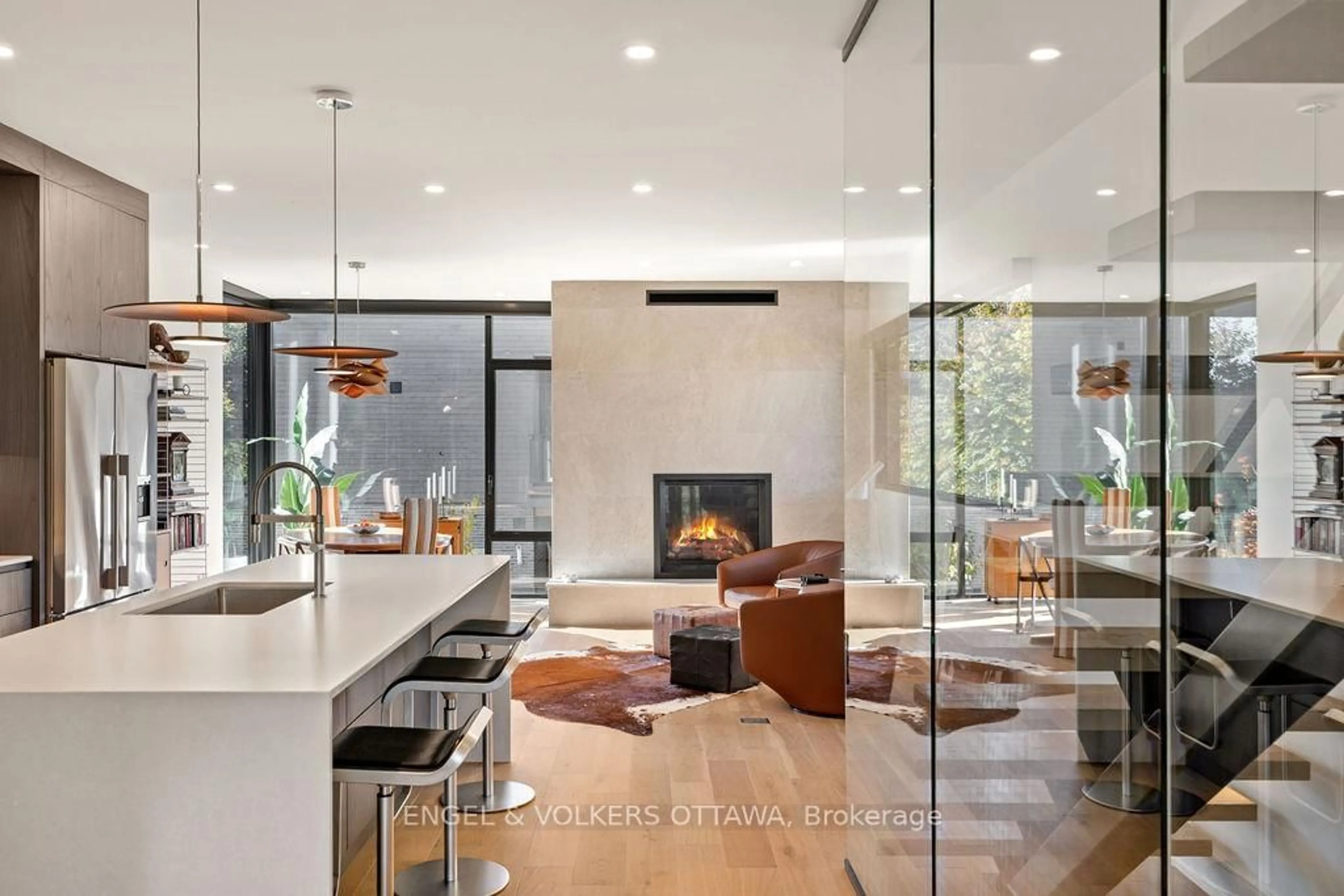 Open concept kitchen, unknown for 127 Peridot Private, Ottawa Ontario K2C 3M3