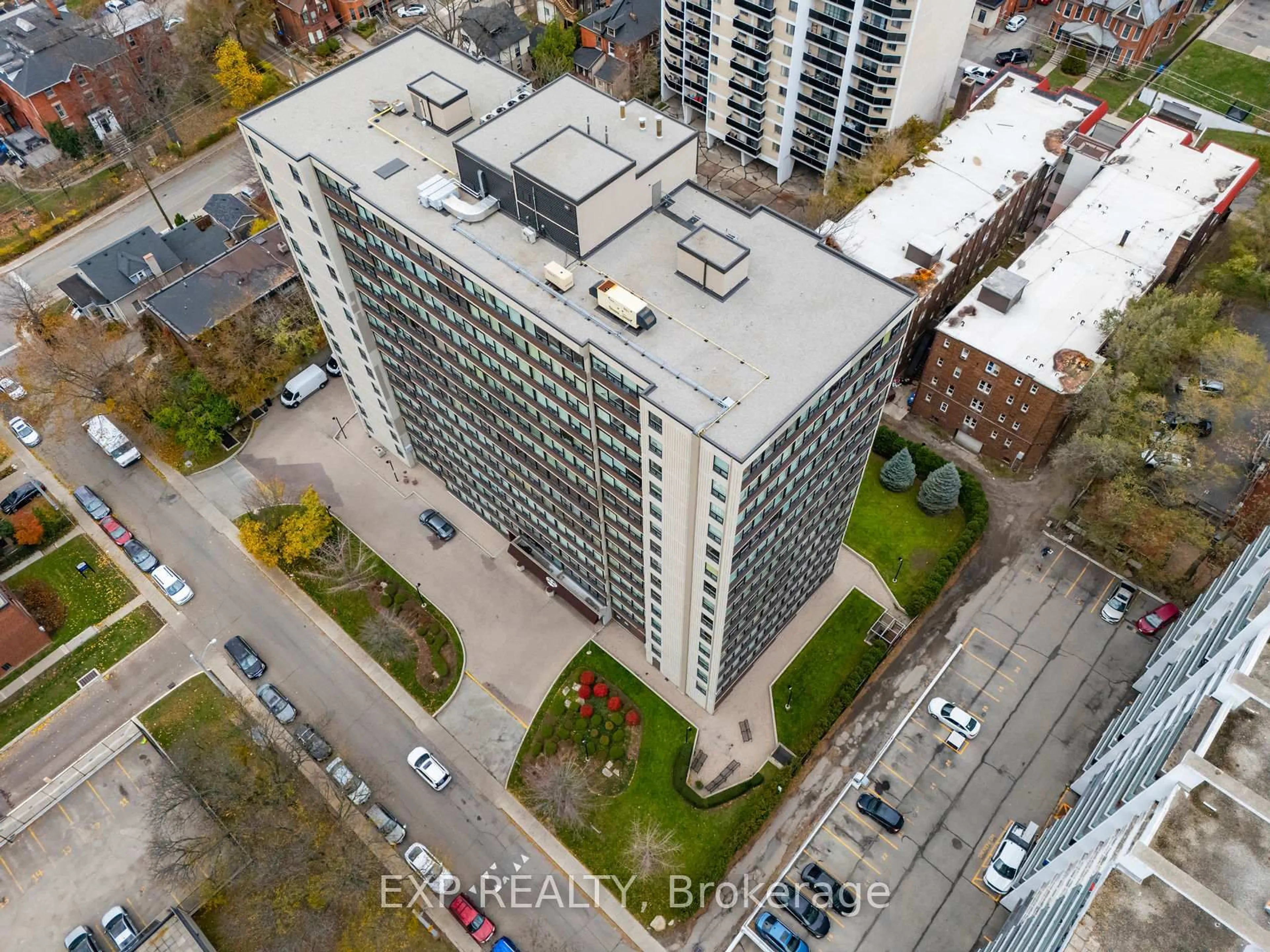 A pic from outside/outdoor area/front of a property/back of a property/a pic from drone, city buildings view from balcony for 120 DUKE St #1506, Hamilton Ontario L8P 4T1