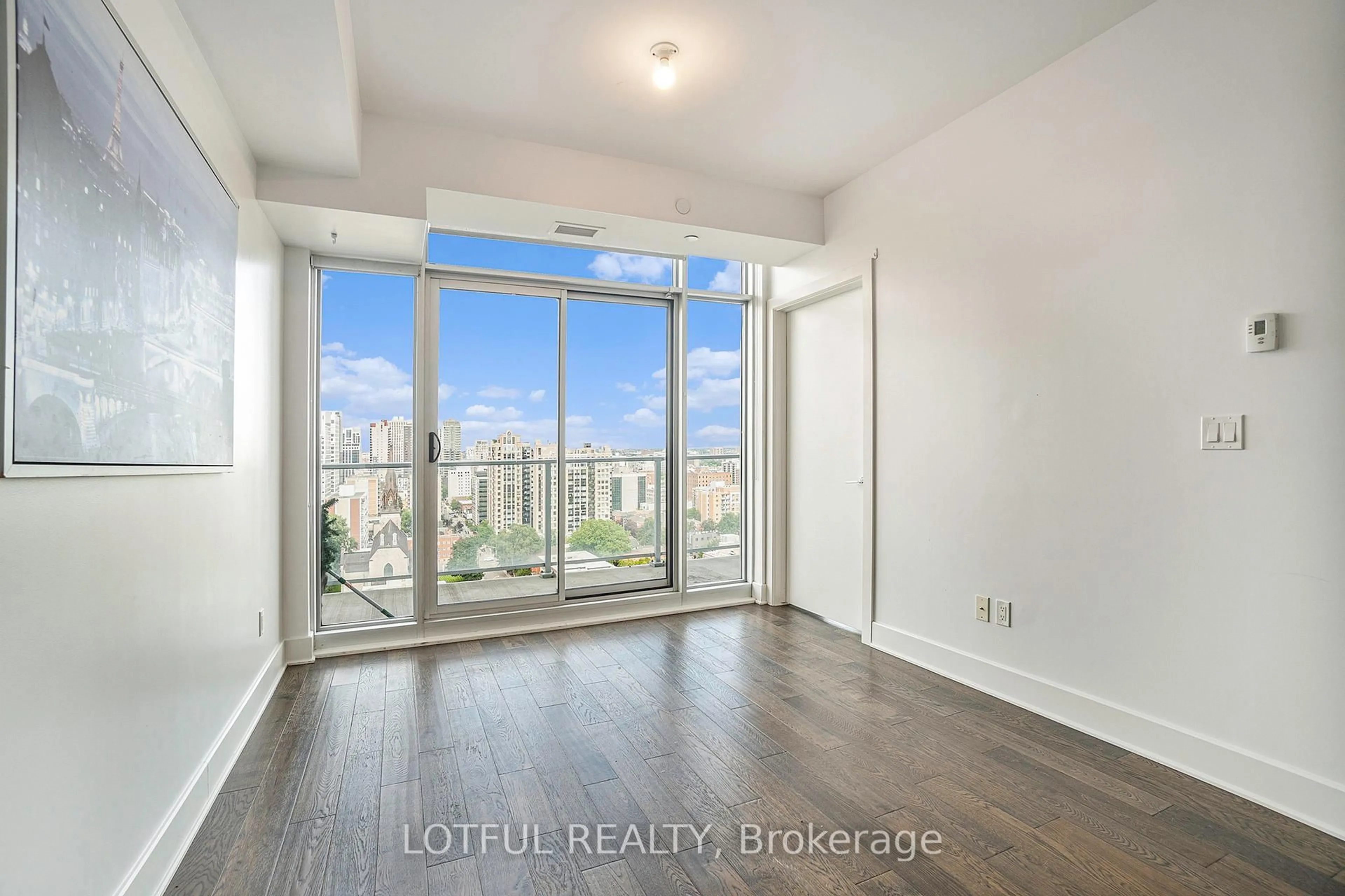 A pic of a room for 255 BAY St #1705, Ottawa Ontario K1R 0C5