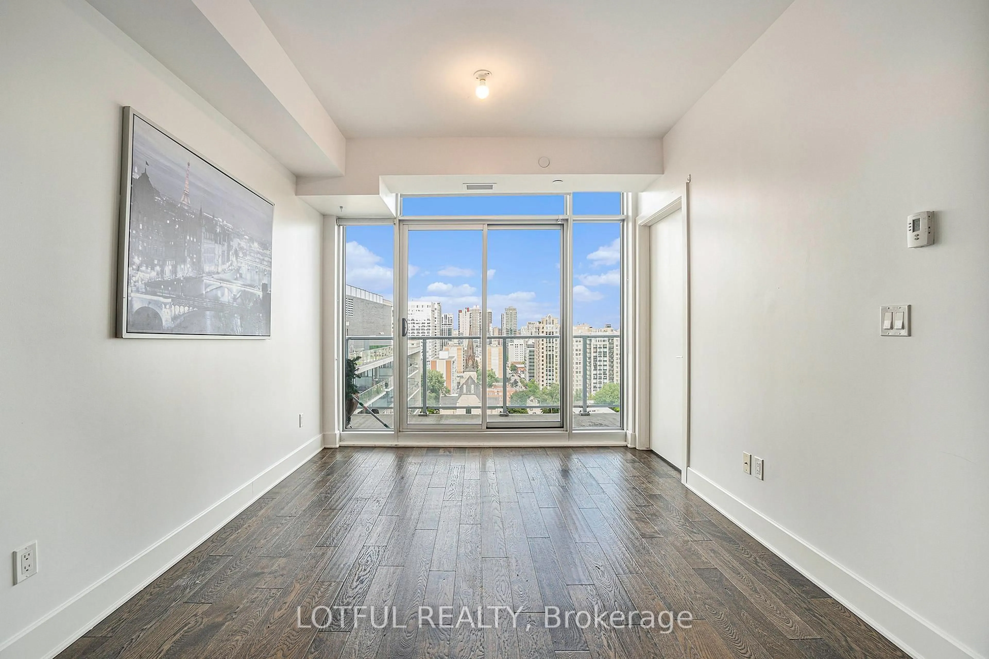 Unknown for 255 BAY St #1705, Ottawa Ontario K1R 0C5