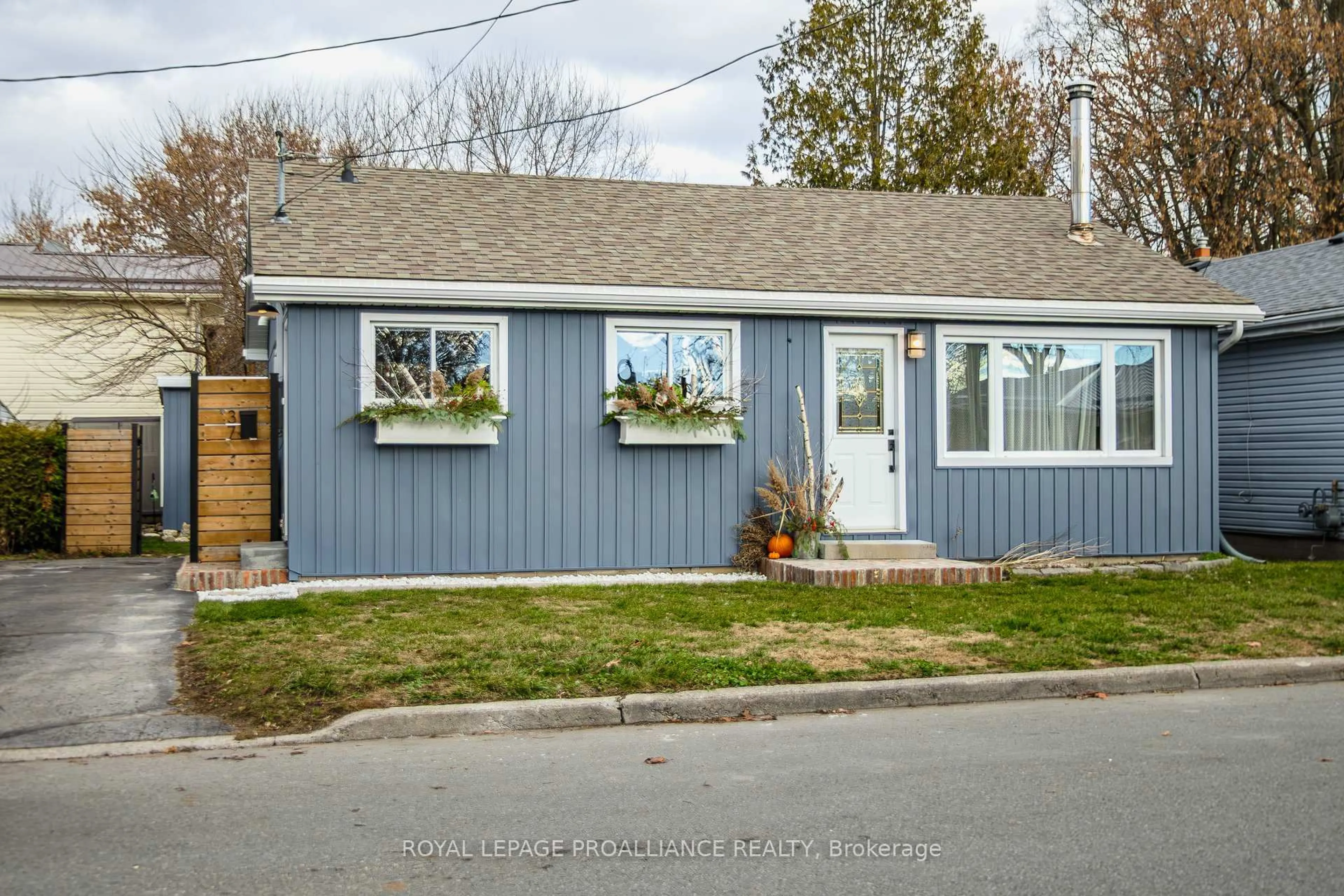 Home with vinyl exterior material, street for 37 Leopold St, Quinte West Ontario K8V 2K1
