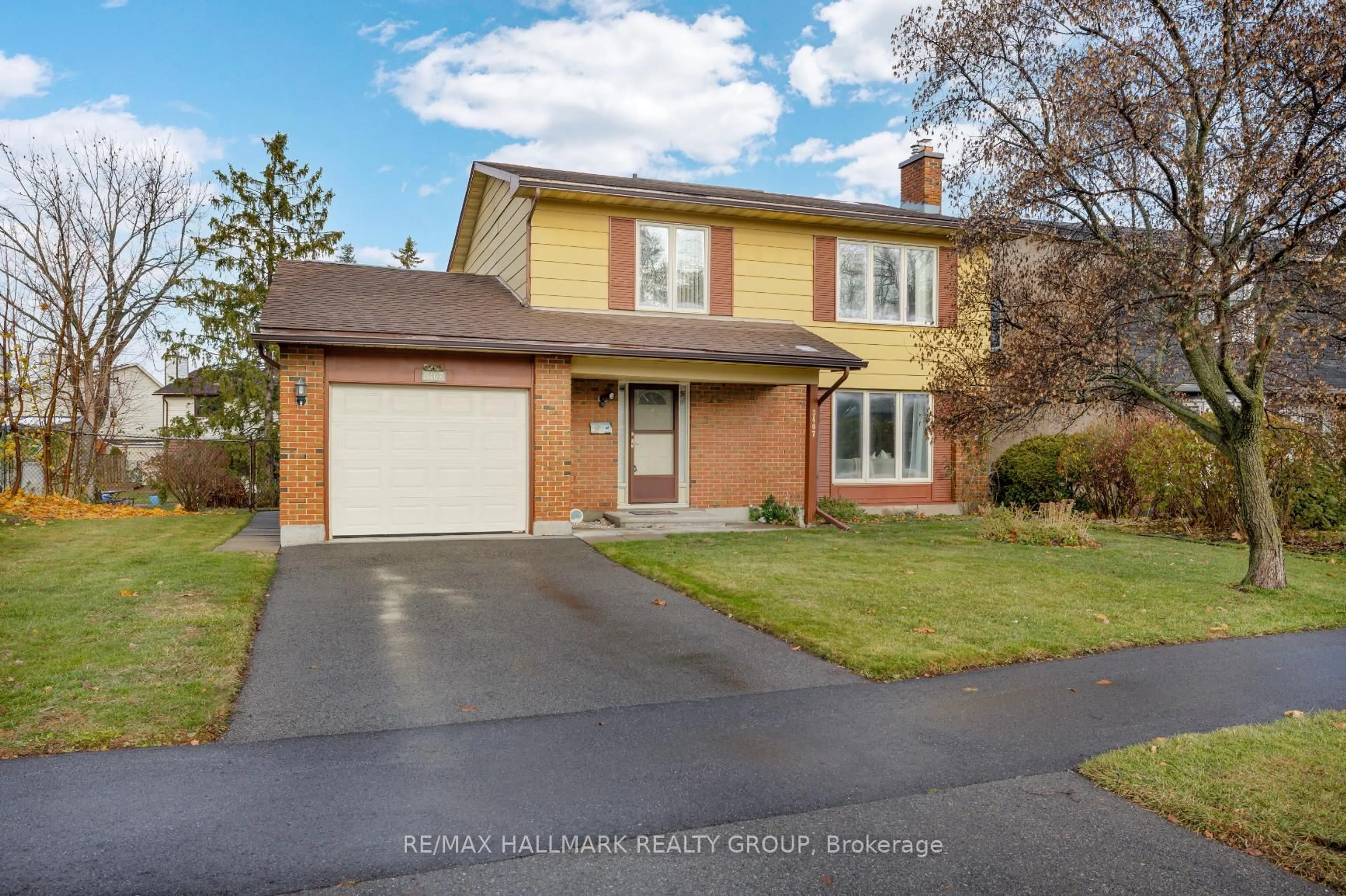 Home with brick exterior material, street for 3407 McCarthy Rd, Ottawa Ontario K1V 9G6