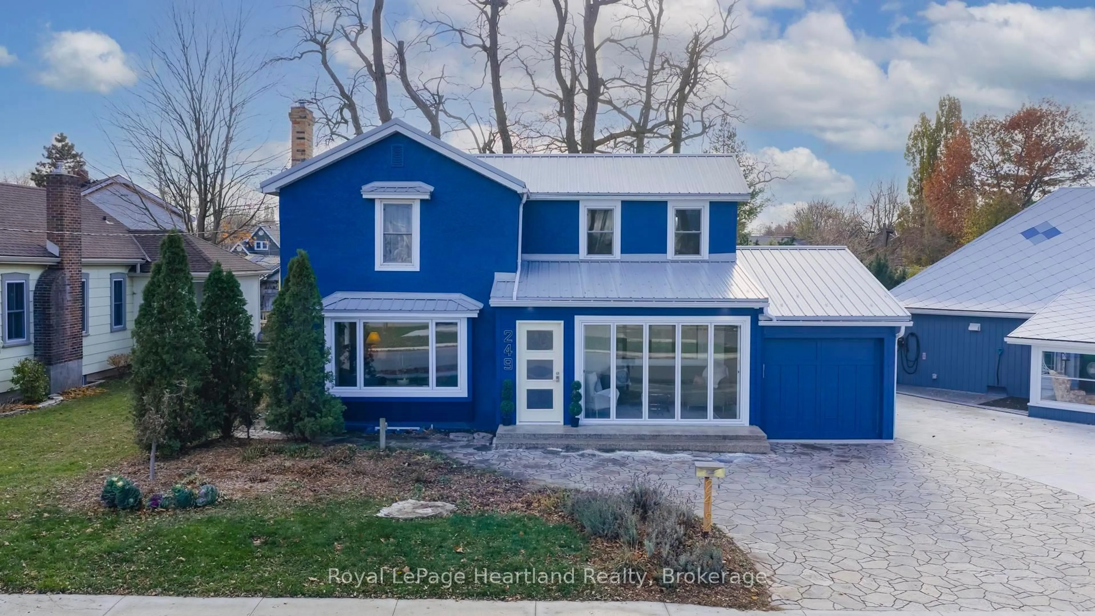 Home with vinyl exterior material, street for 249 LIGHTHOUSE St, Goderich Ontario N7A 2K2