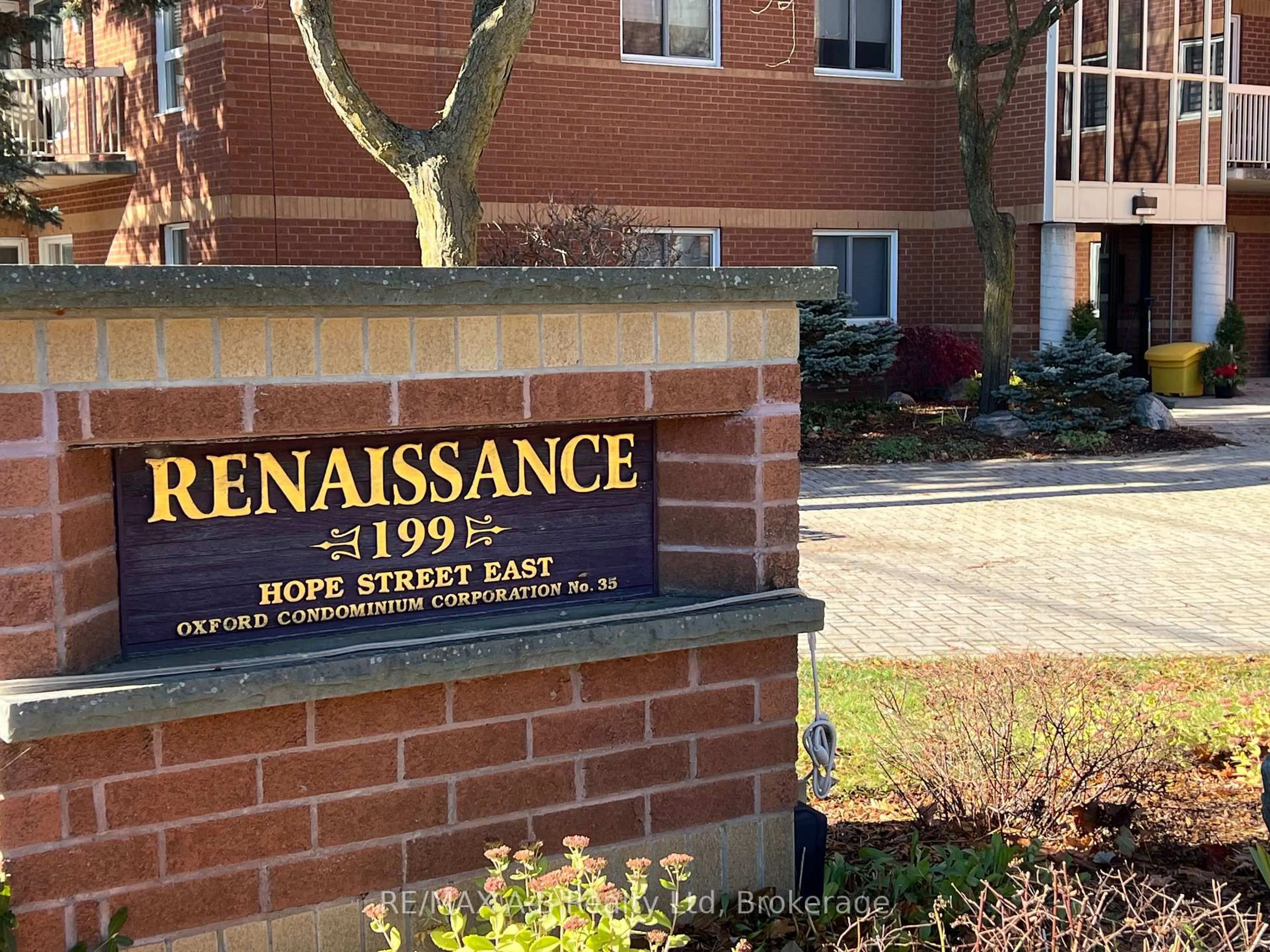 Indoor entryway for 199 Hope St #310, East Zorra-Tavistock Ontario N0B 2R0