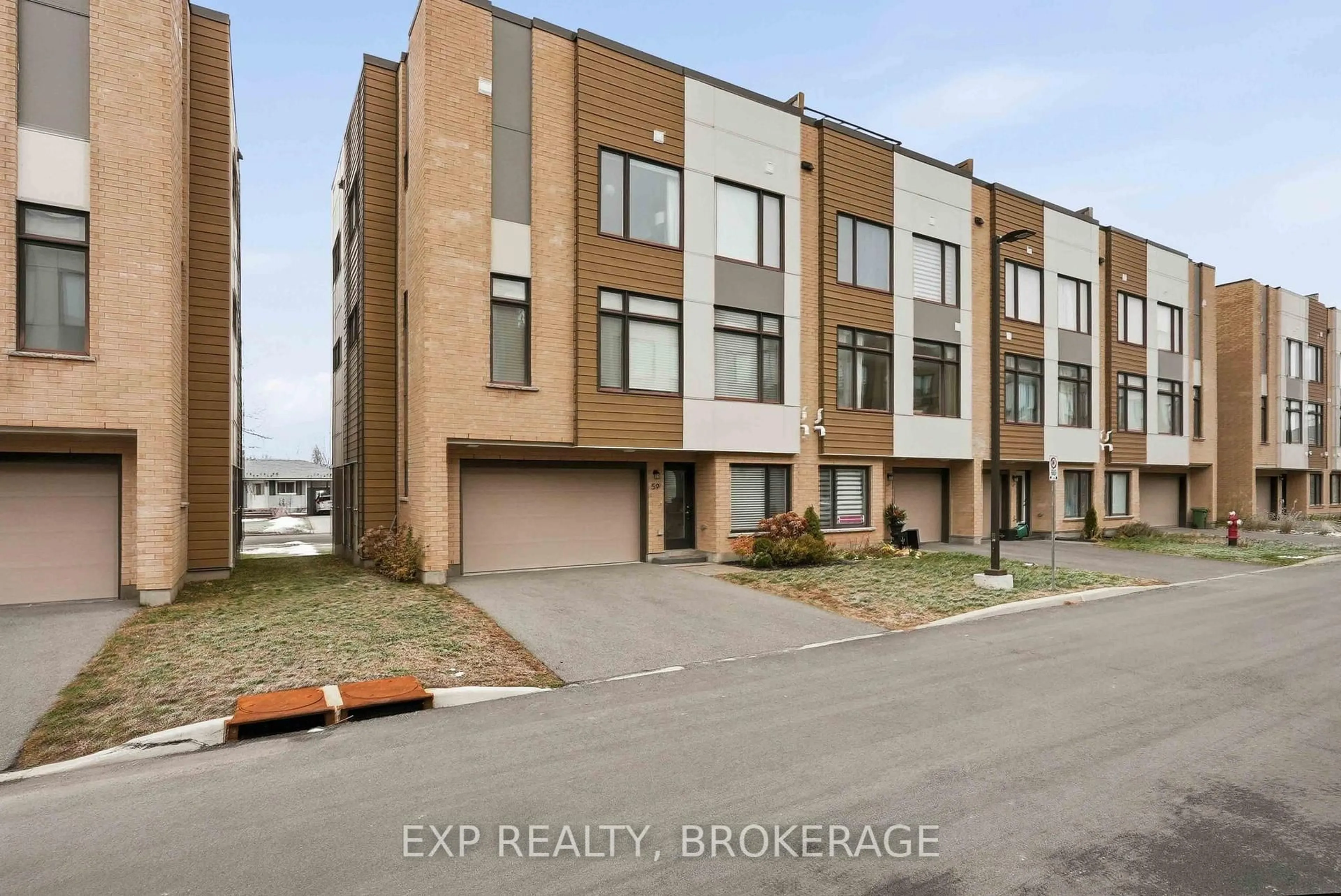 A pic from outside/outdoor area/front of a property/back of a property/a pic from drone, street for 59 Cherry Blossom Private, Ottawa Ontario K2H 0C4