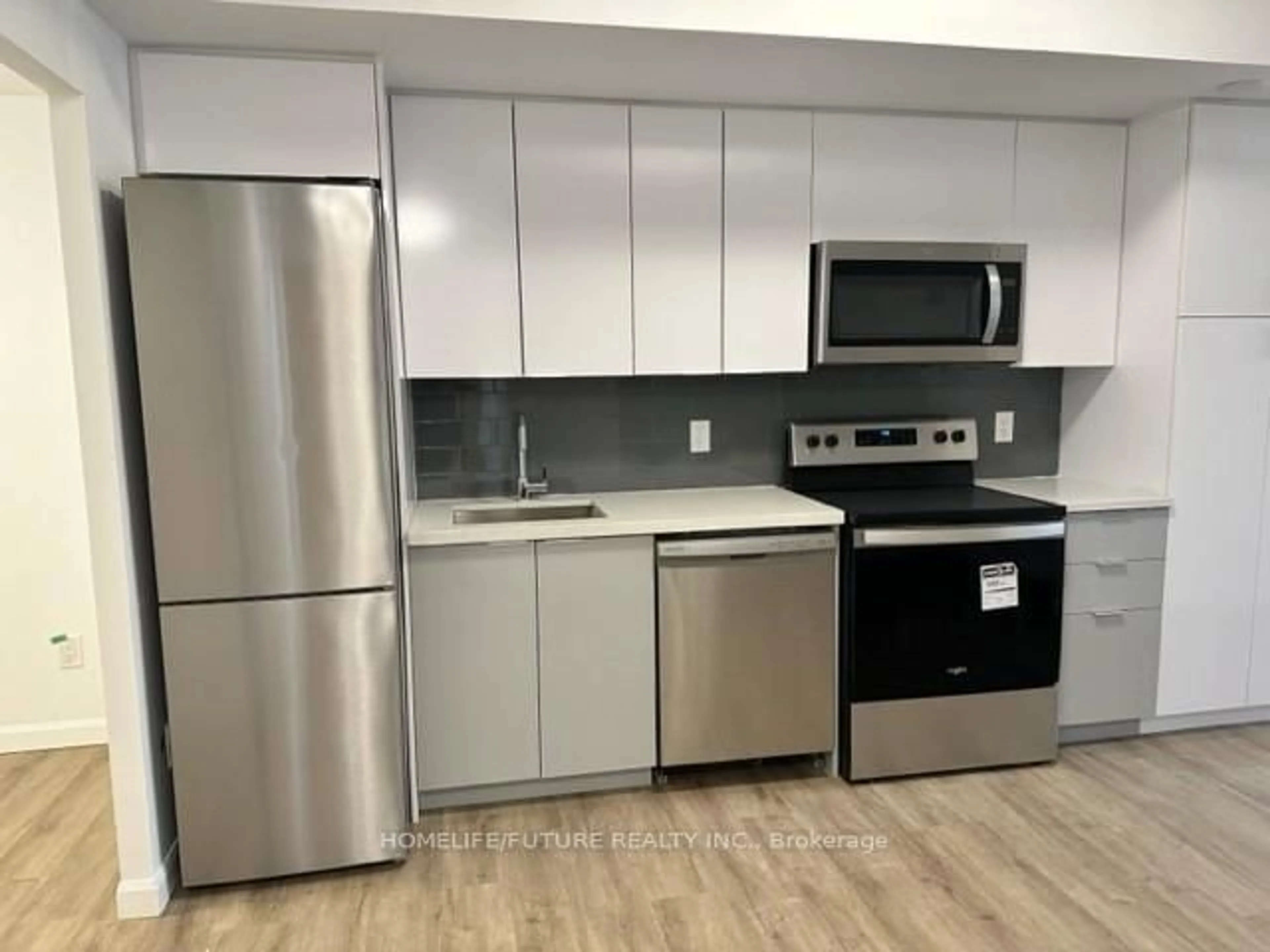 Standard kitchen, unknown for 7 Erie Ave #505, Brantford Ontario N3S 2E7