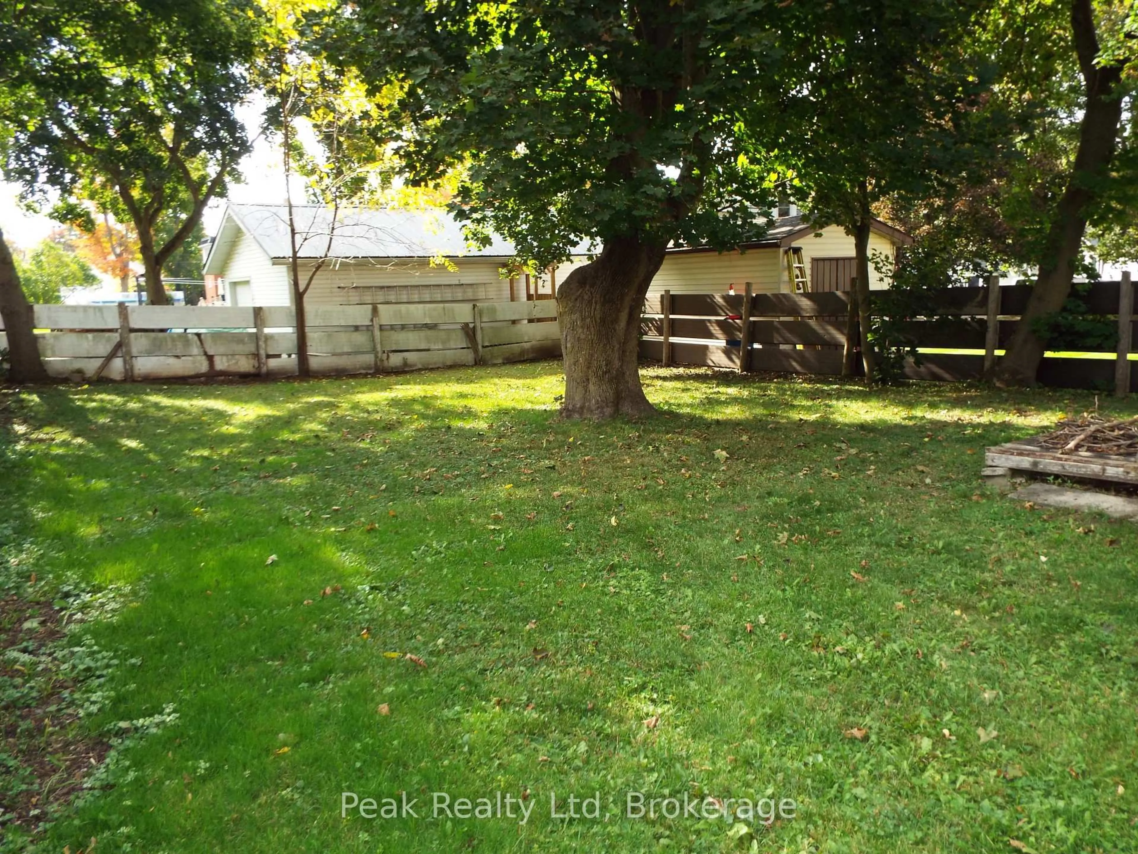 A pic from outside/outdoor area/front of a property/back of a property/a pic from drone, unknown for 90 John  St St, North Huron Ontario N0G 2W0