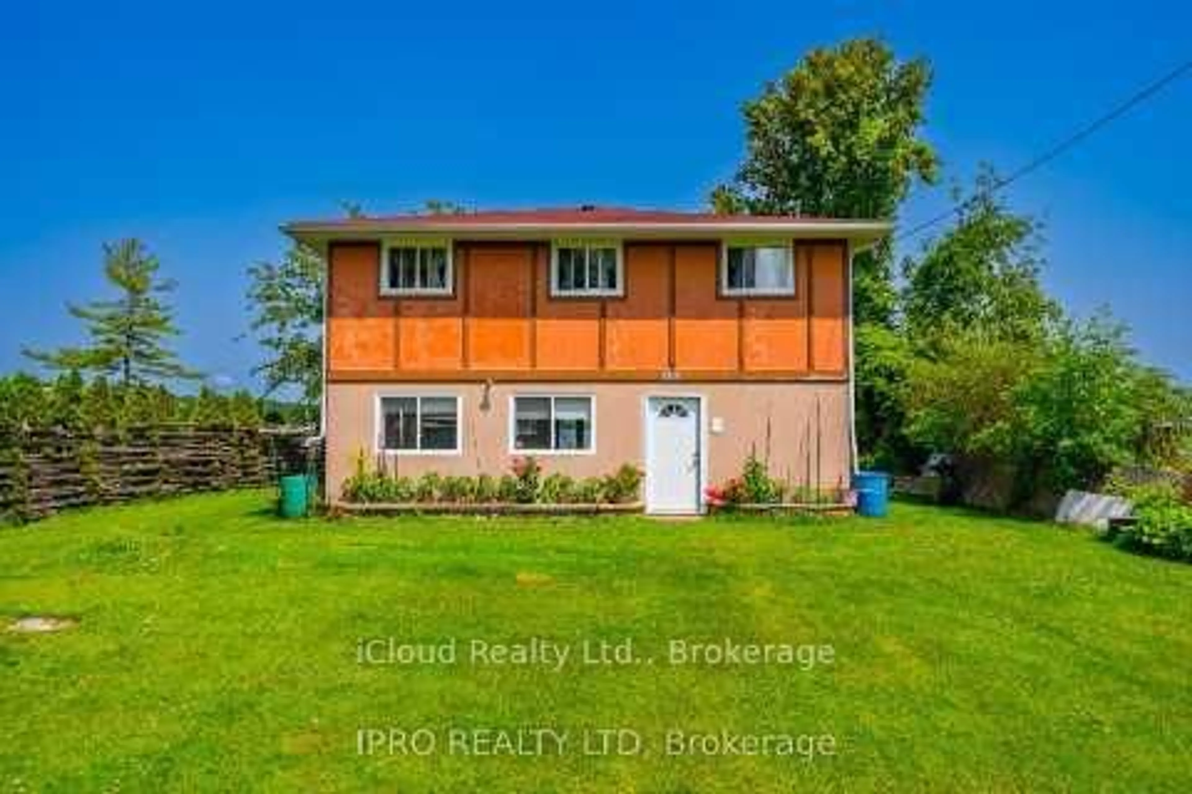 A pic from outside/outdoor area/front of a property/back of a property/a pic from drone, building for 5538 RICE LAKE SCENIC Dr, Hamilton Township Ontario K0K 2E0