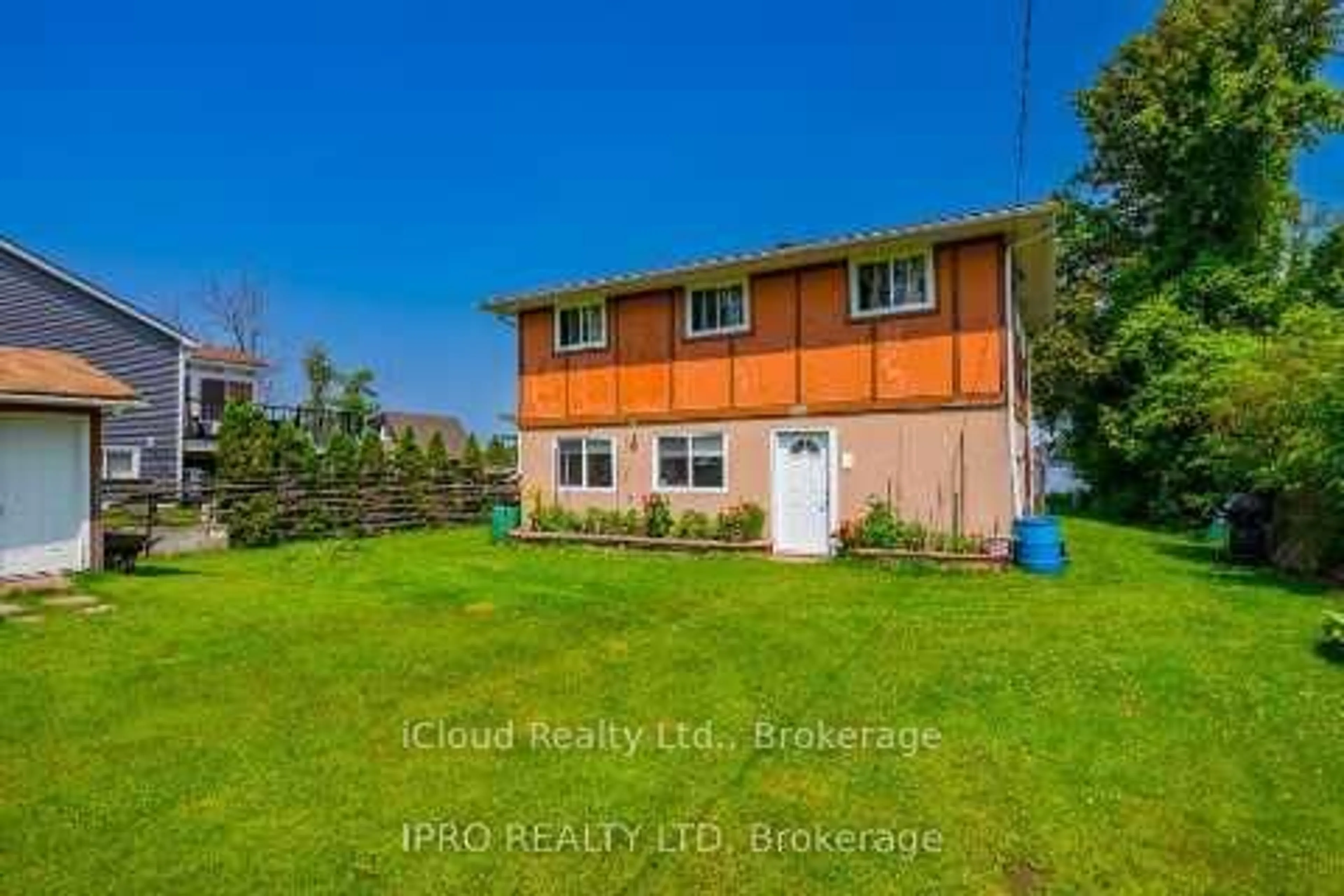 A pic from outside/outdoor area/front of a property/back of a property/a pic from drone, water/lake/river/ocean view for 5538 RICE LAKE SCENIC Dr, Hamilton Township Ontario K0K 2E0