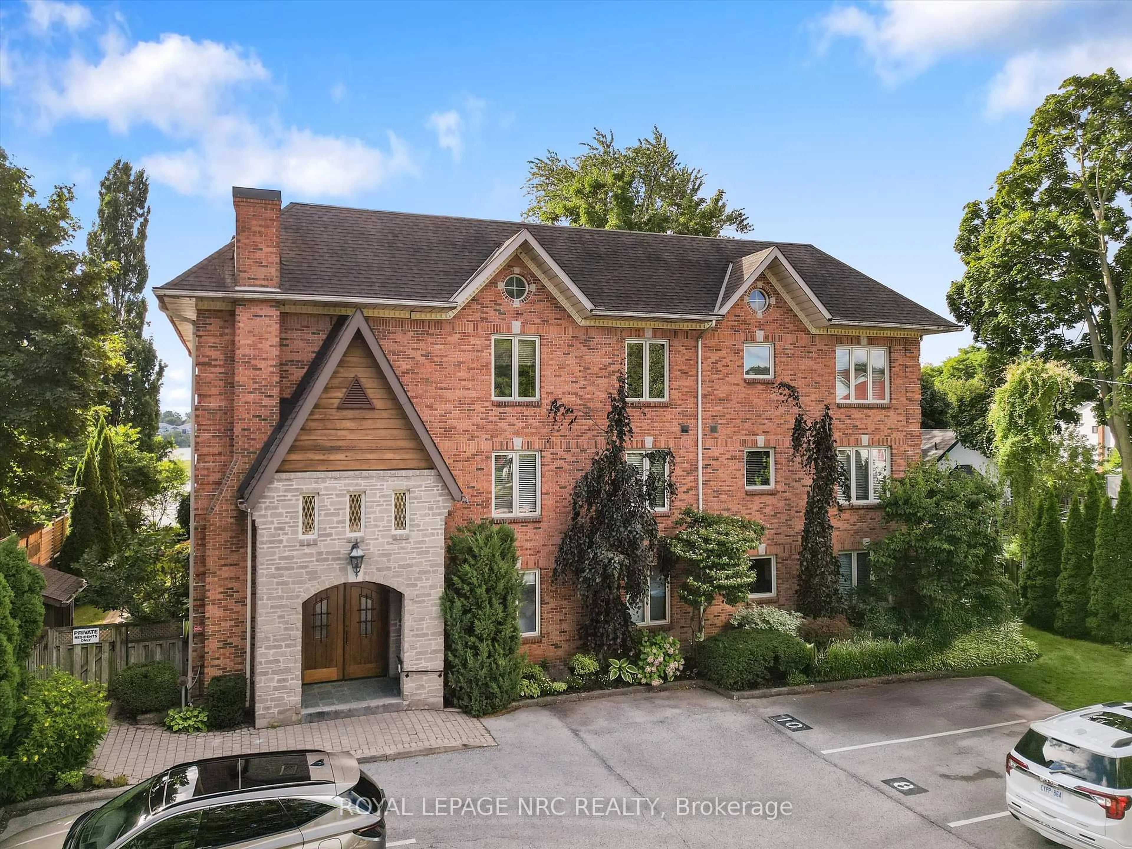 Home with brick exterior material, unknown for 55 Main St #101, St. Catharines Ontario L2N 4T8