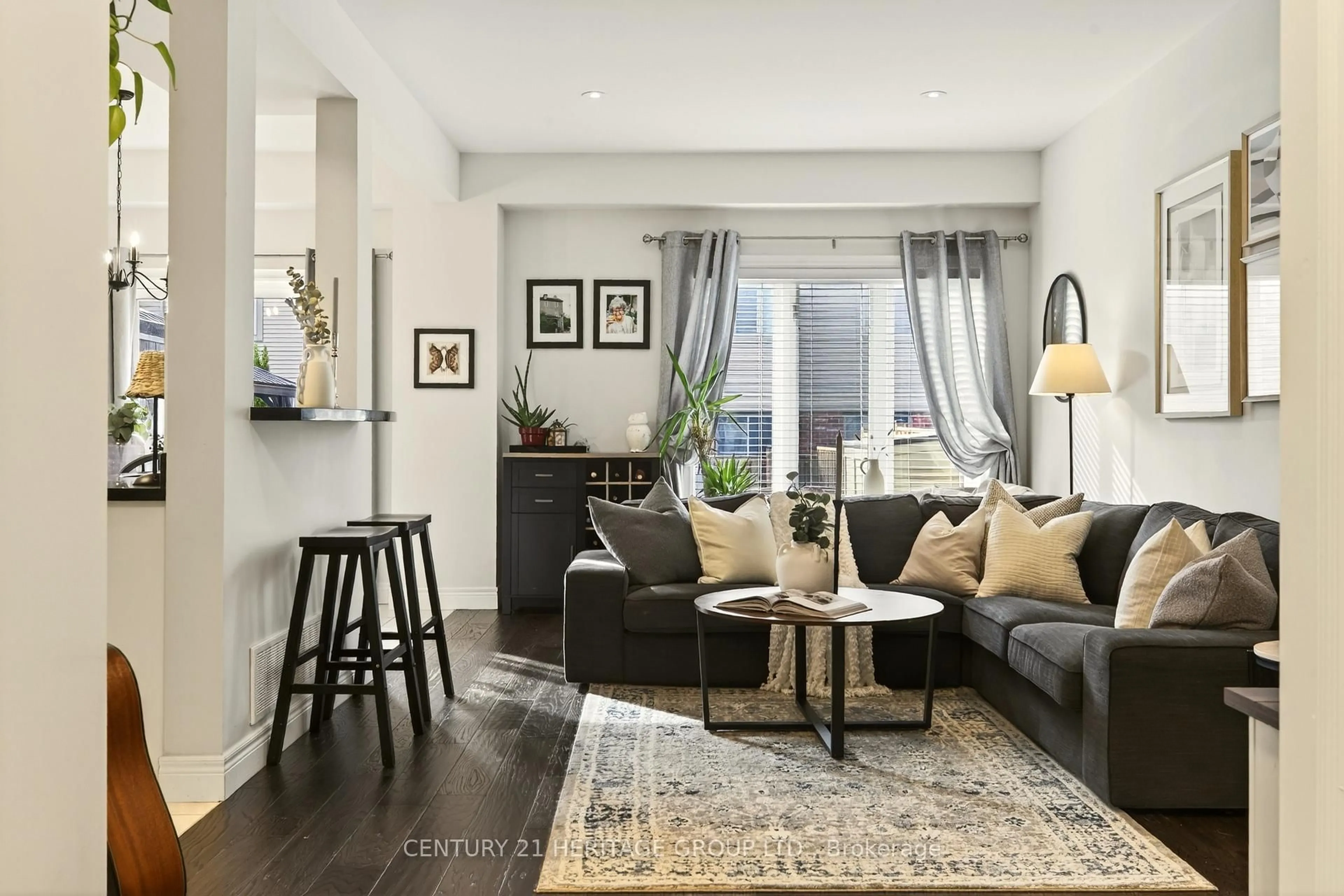 Living room with furniture, unknown for 263 Pumpkin Pass, Hamilton Ontario L0R 1C0