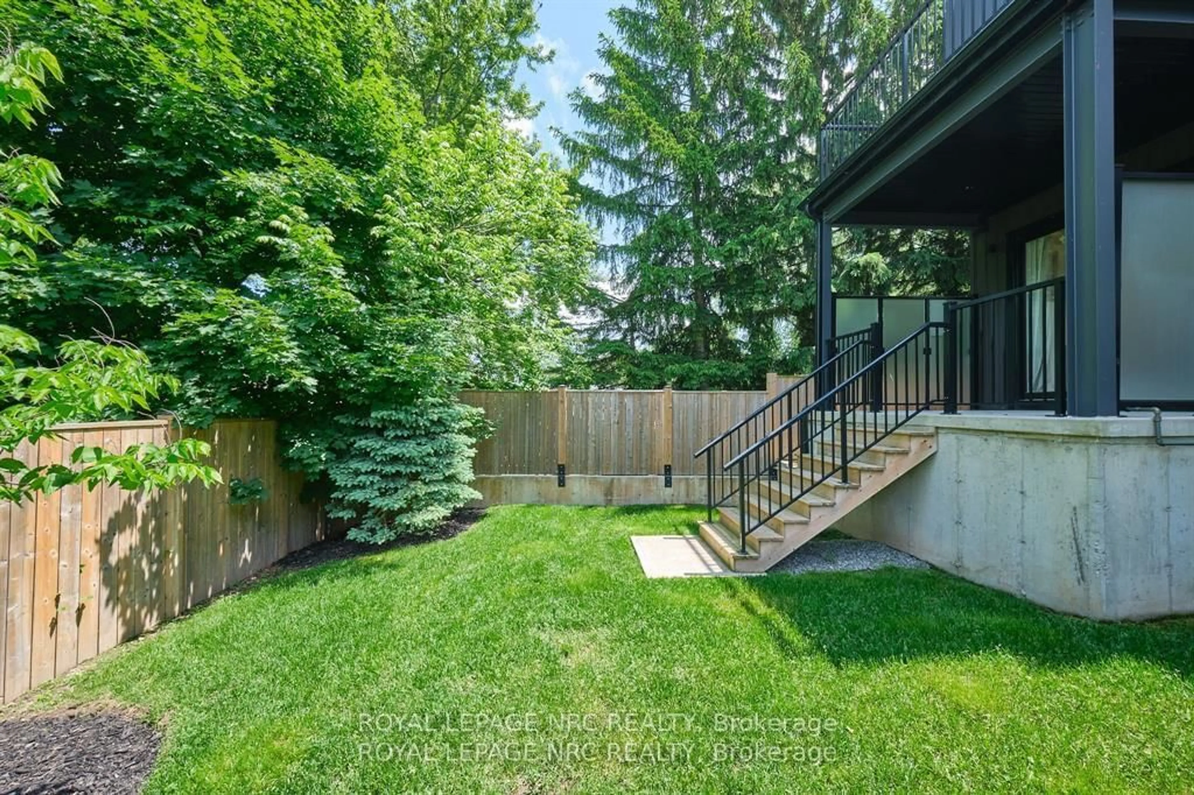 Patio, forest/trees view for 1465 Station St #13, Pelham Ontario L0S 1E0