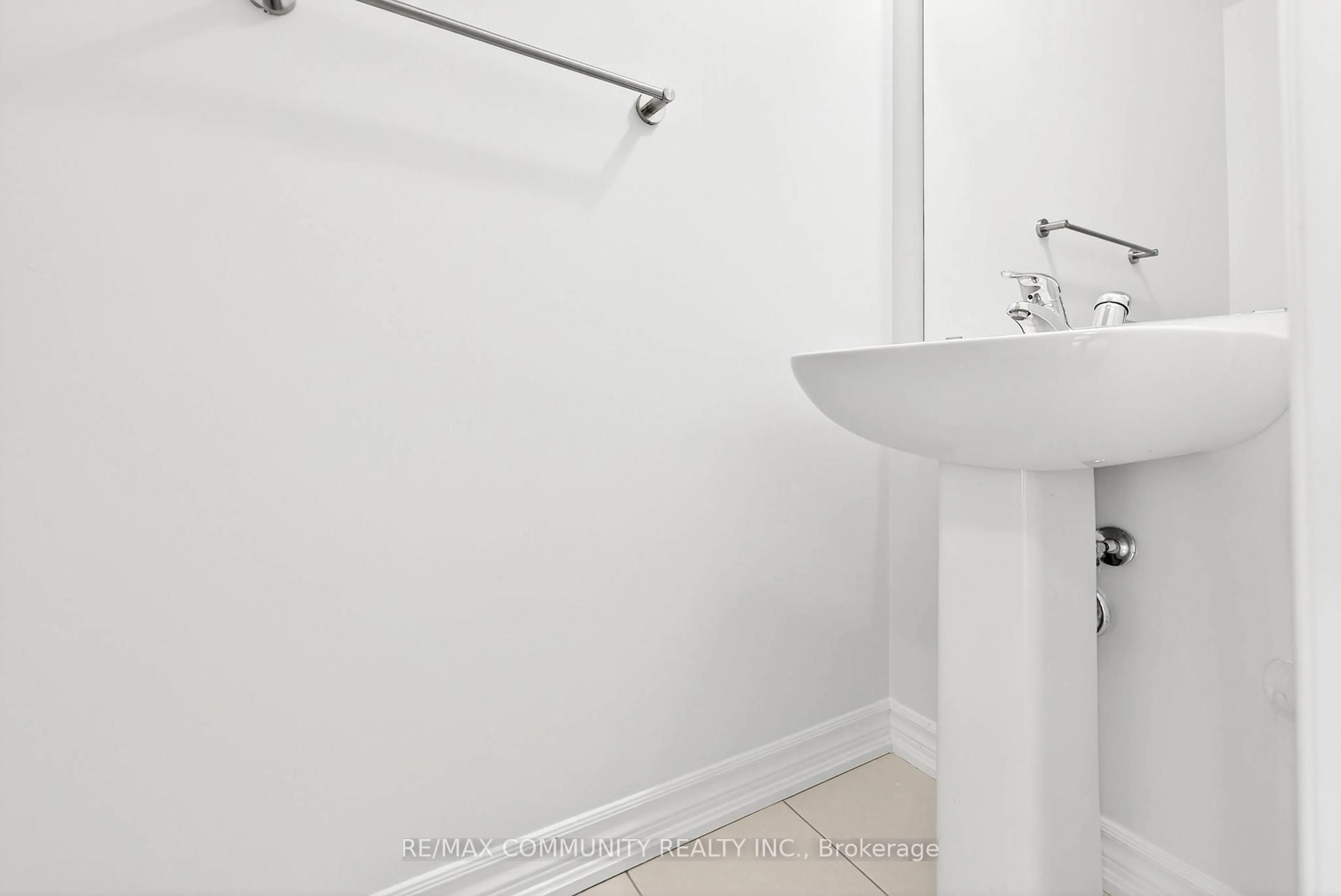 Standard bathroom, unknown for 116 Morgan Ave, Southgate Ontario N0C 1B0