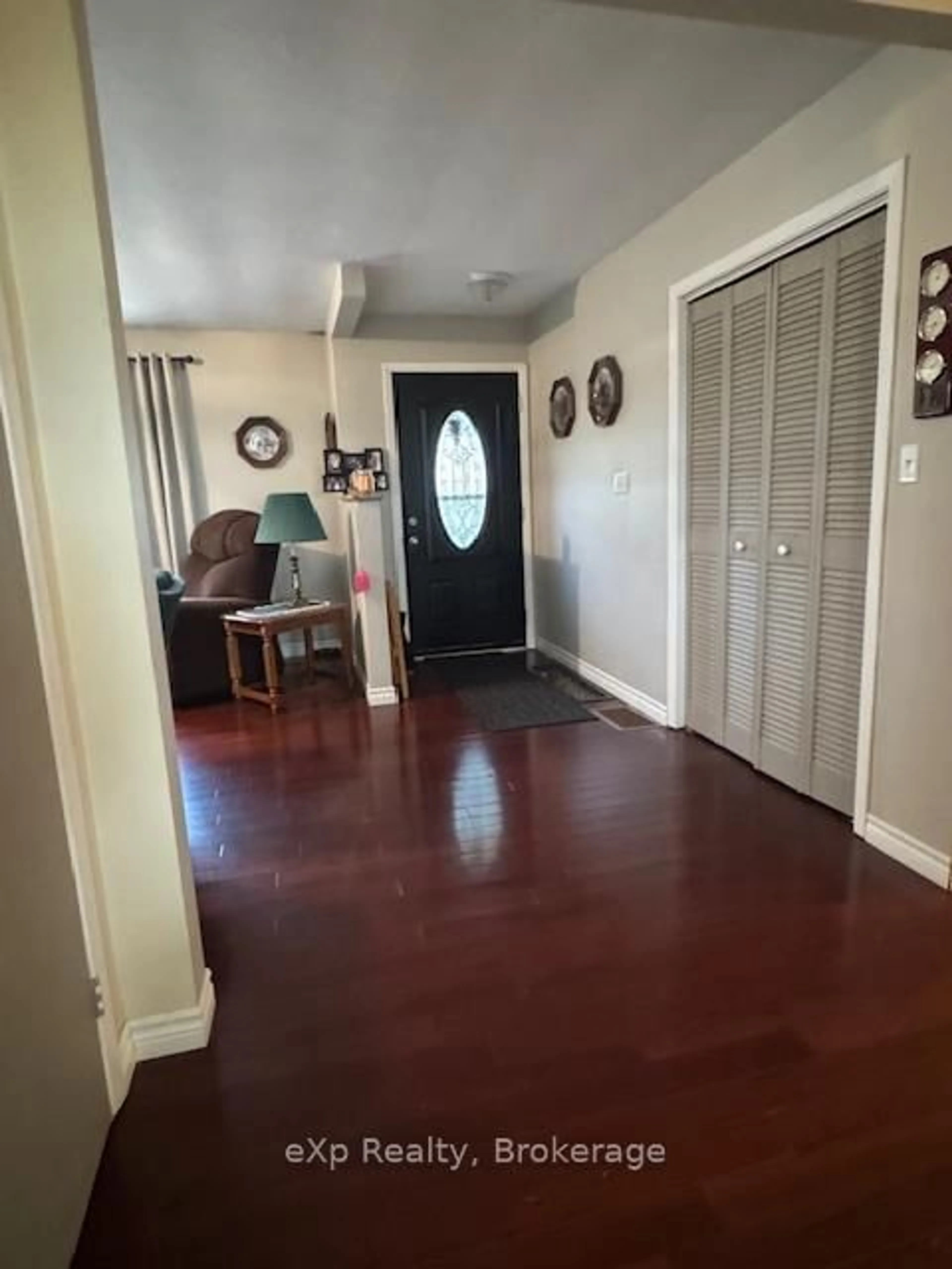 Indoor entryway for 392158 Grey Road 109 Rd, Southgate Ontario N0G 2A0