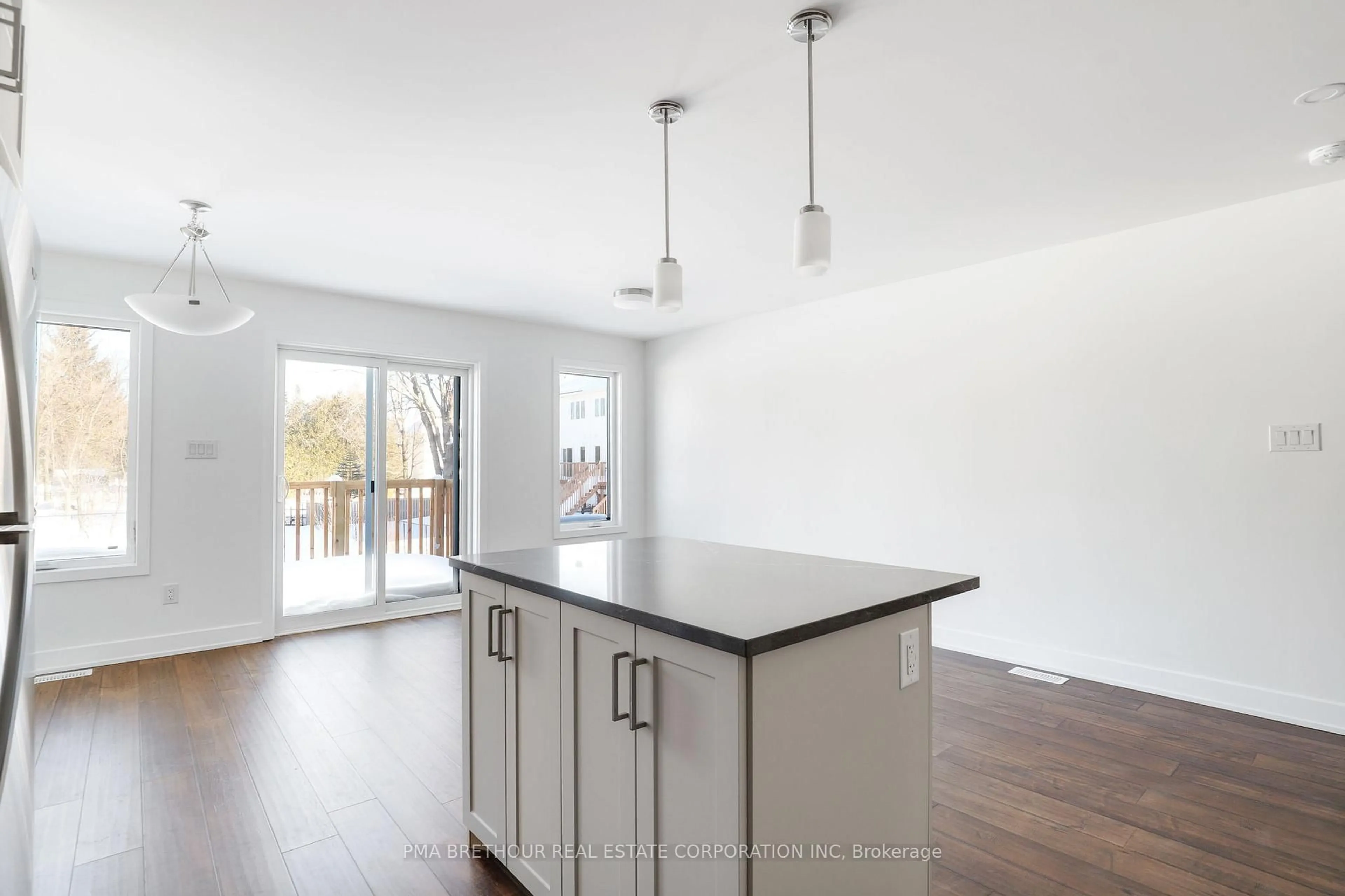 Open concept kitchen, unknown for 729 St John St, Merrickville-Wolford Ontario K0G 1N0