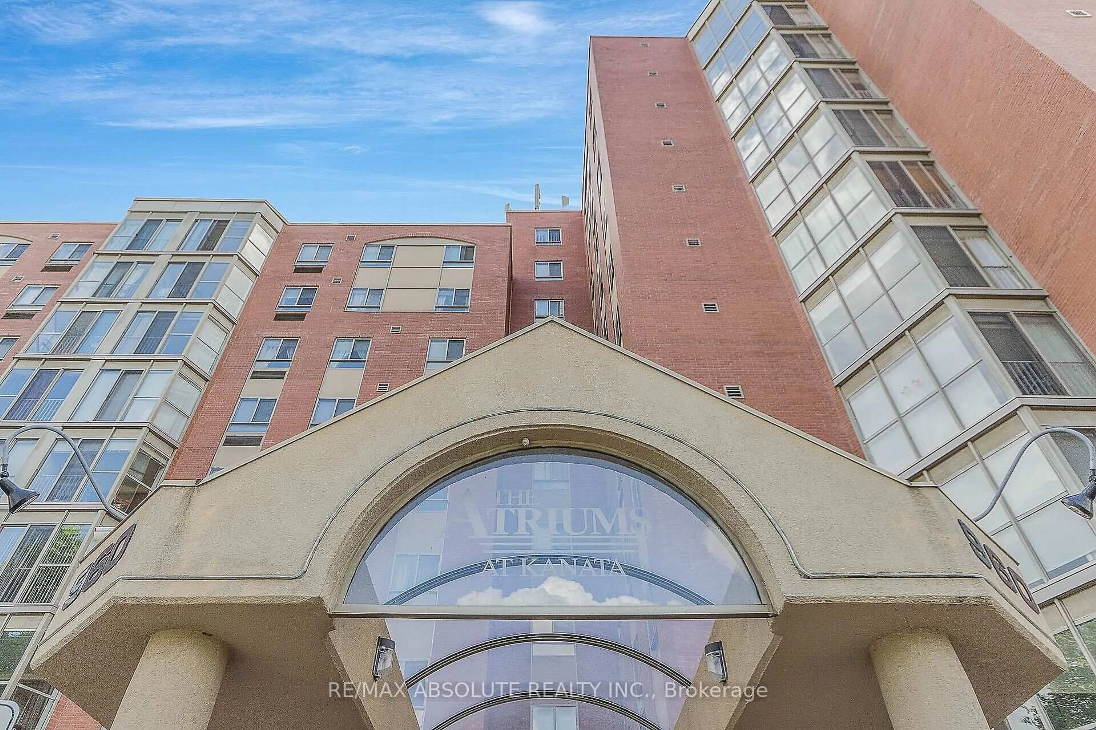 Indoor foyer for 960 Teron Rd #315, Ottawa Ontario K2K 2B6