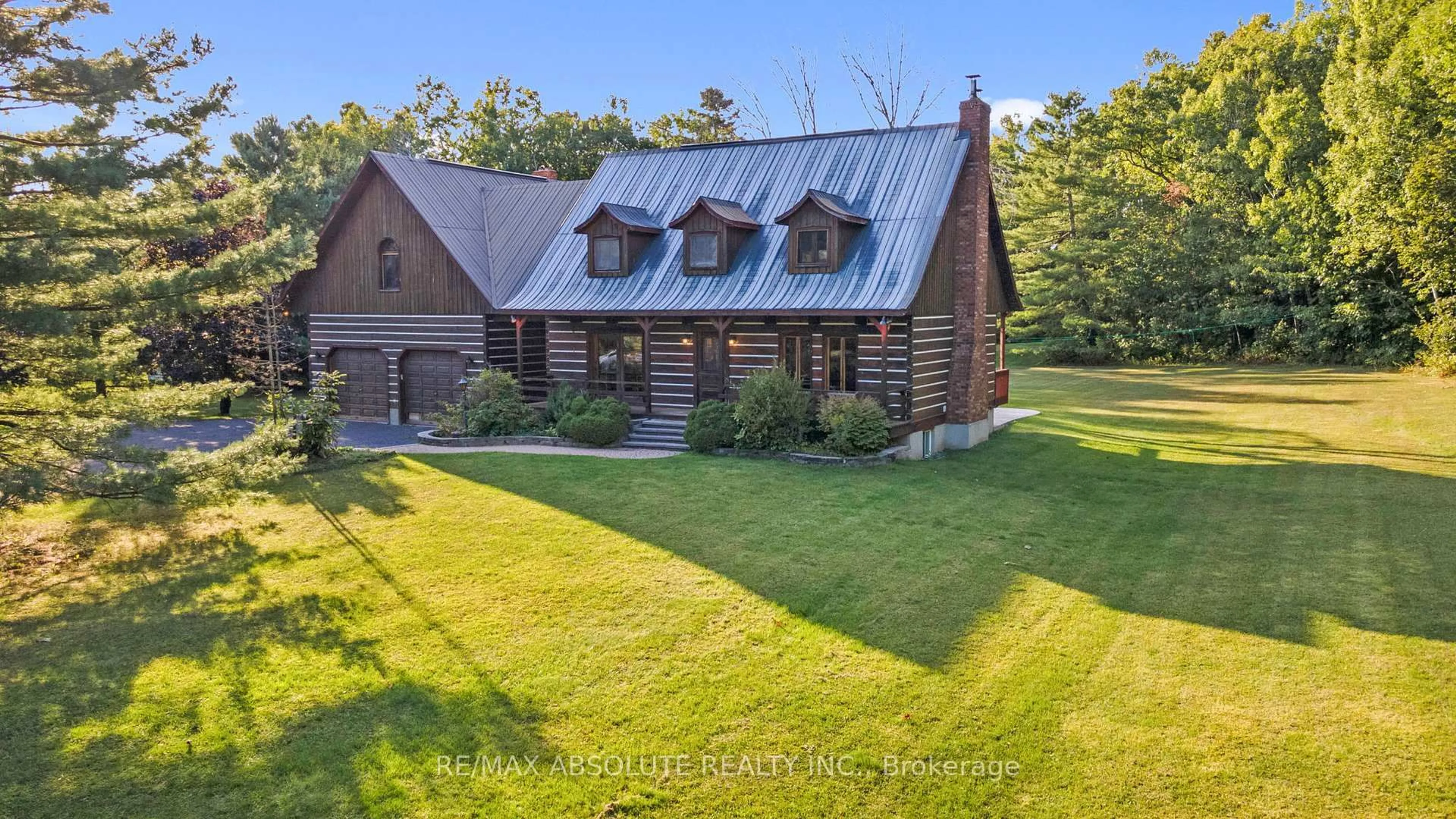 A pic from outside/outdoor area/front of a property/back of a property/a pic from drone, unknown for 188 Burns Dr, Braeside Ontario K0A 1G0